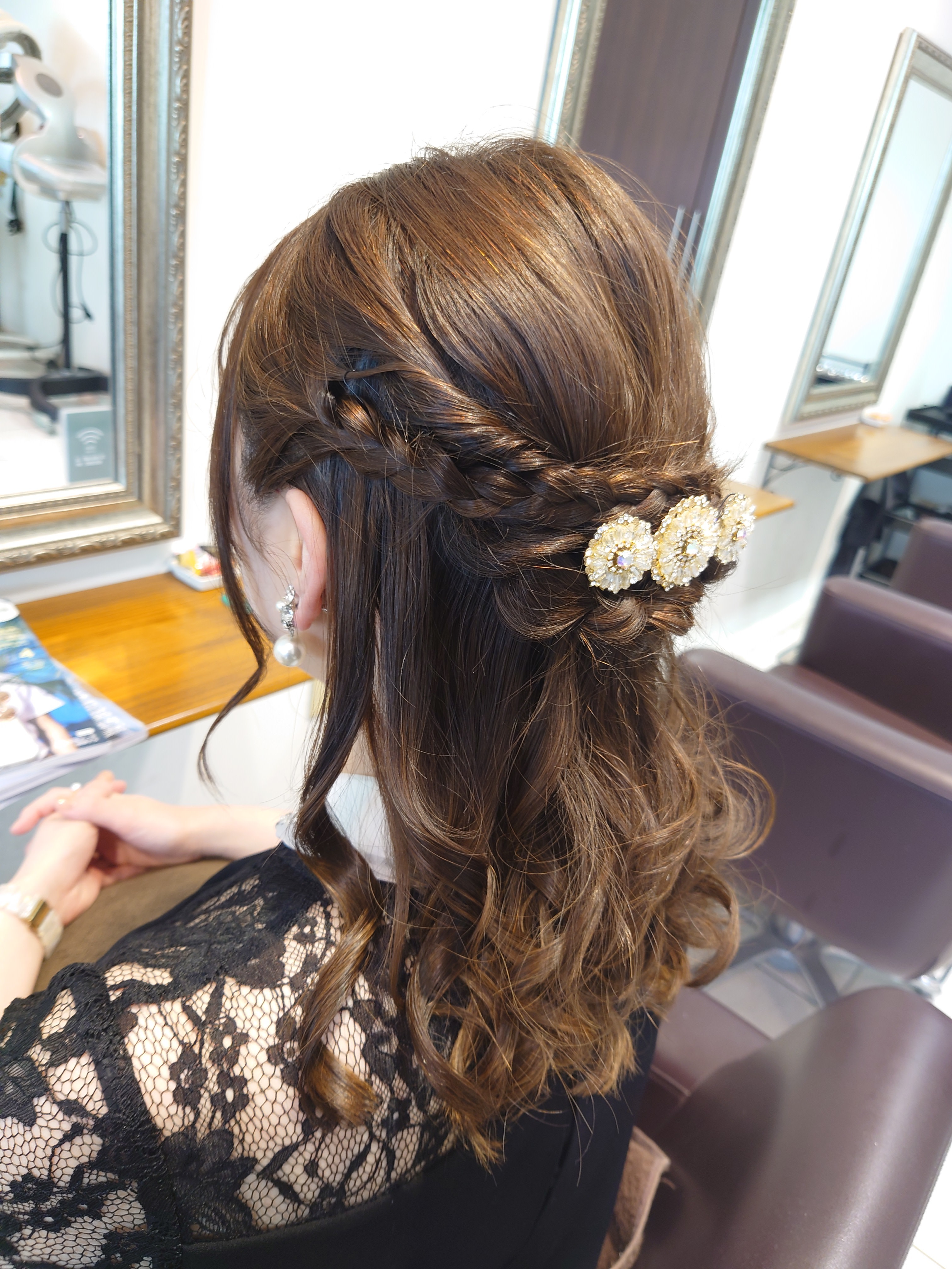 FRAP【フラップ】のスタイル紹介。アレンジハーフアップ