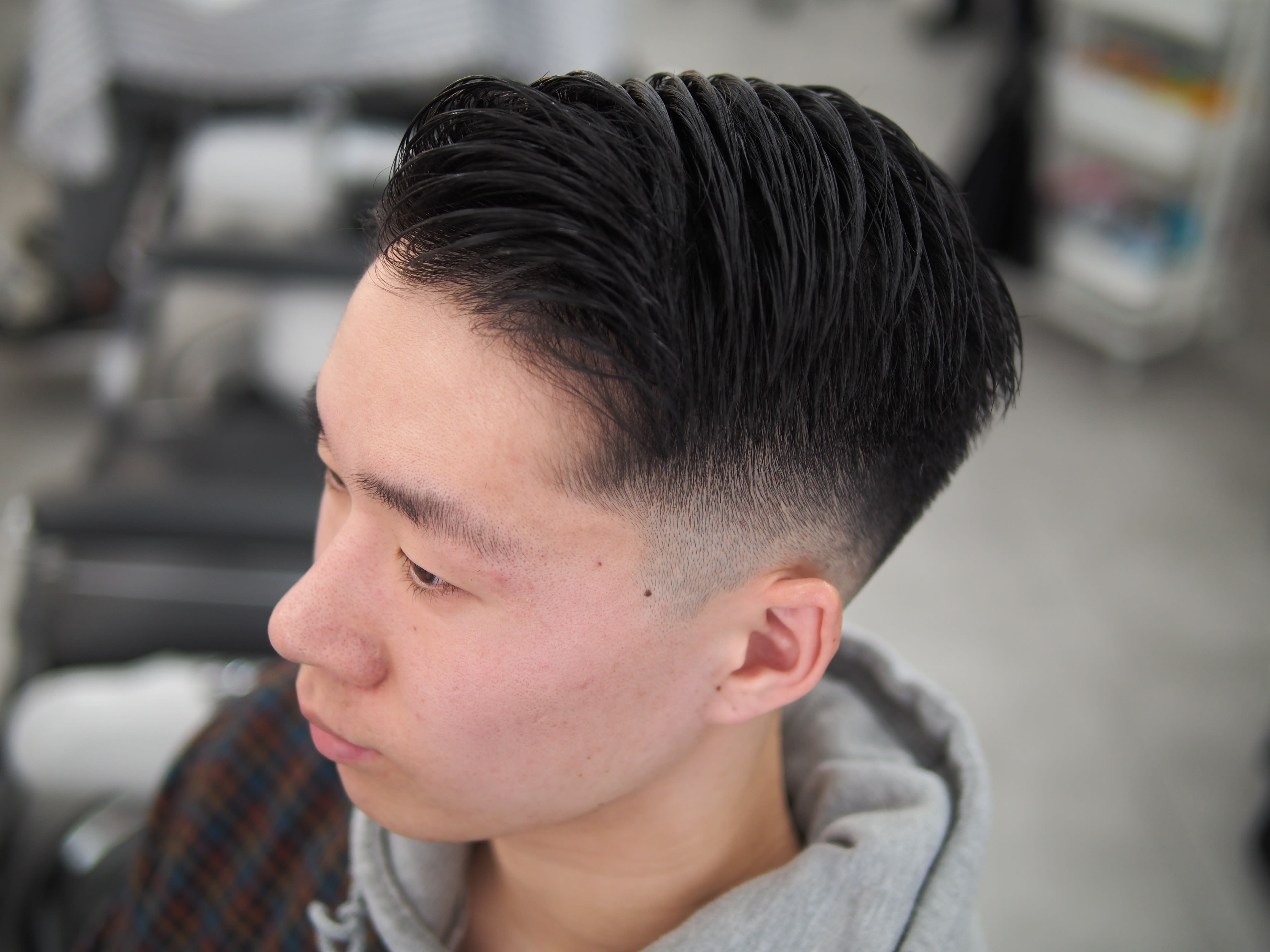 バーバーショップ CHILL CHAIR 中野店【バーバーショップ チルチェア ナカノテン】のスタイル紹介。ローフェード×シチサンスタイル