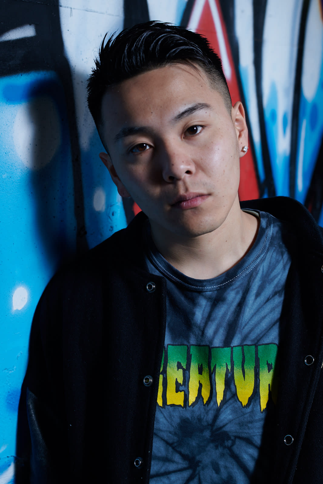 バーバーショップ　CHILL CHAIR　渋谷店【バーバーショップ チルチェア シブヤテン】のスタイル紹介。スウィングアップバングショート