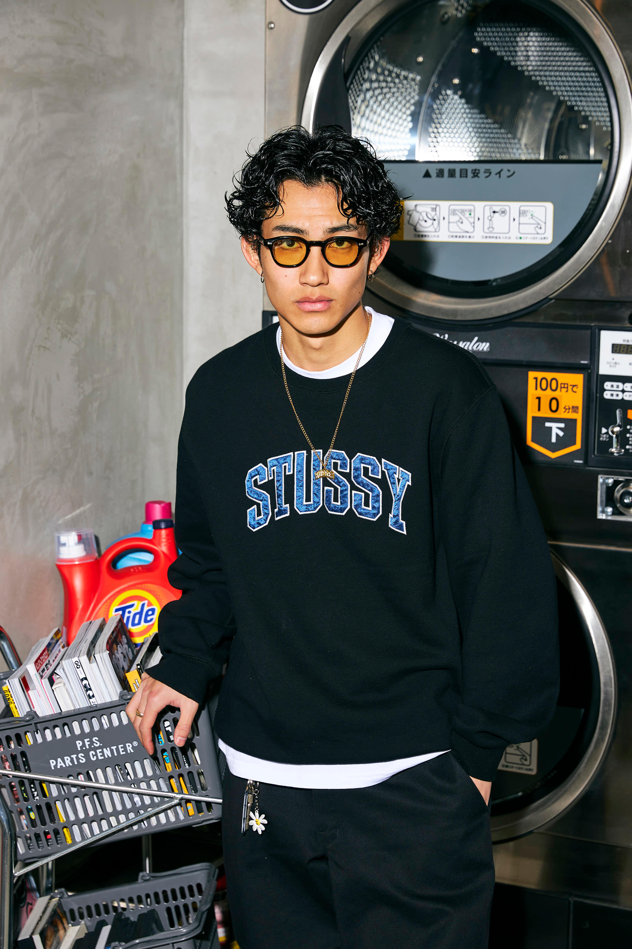 バーバーショップ　CHILL CHAIR　渋谷店【バーバーショップ チルチェア シブヤテン】のスタイル紹介。センターパートスパイラルスタイル