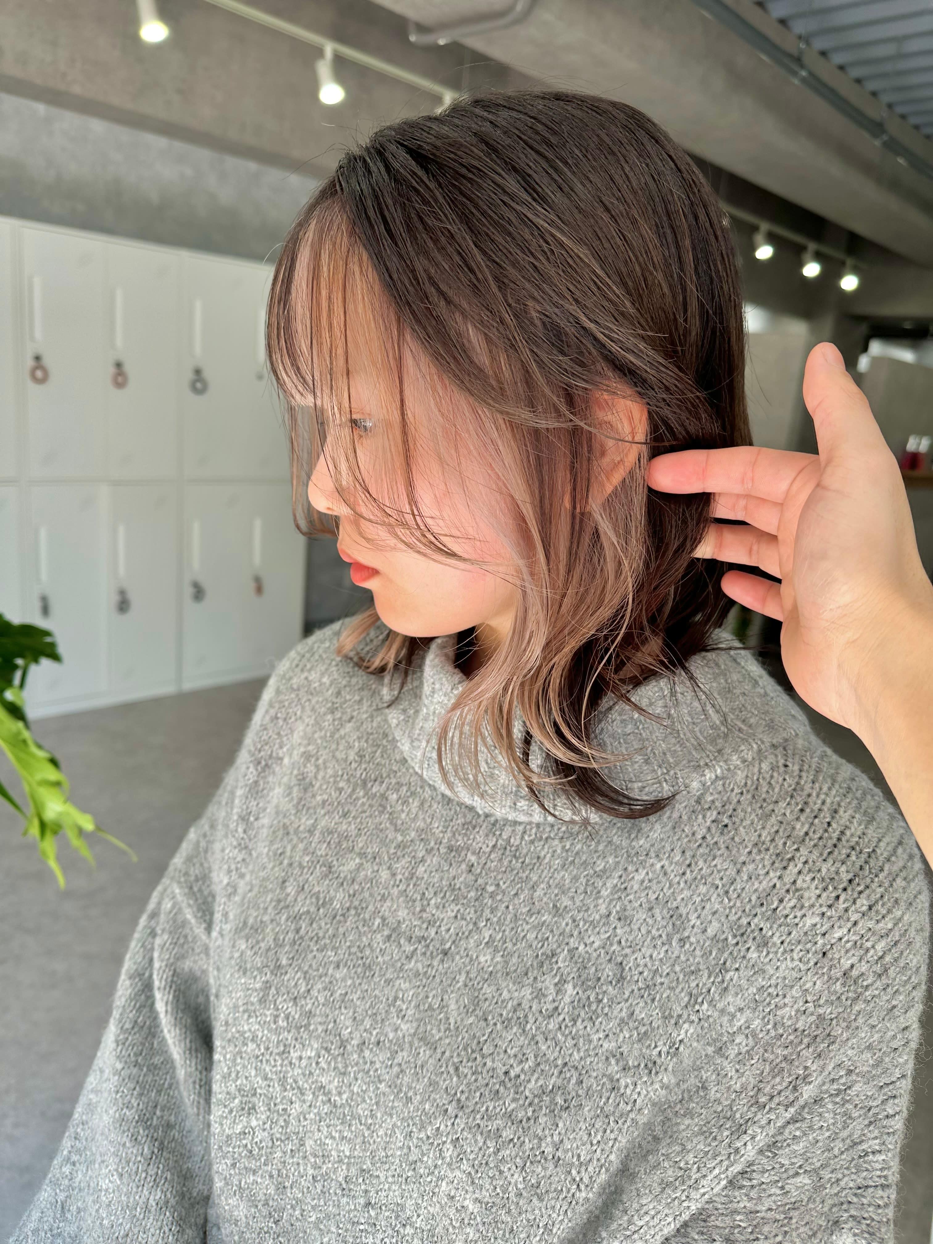 Libelle 西中島(リベル)【リベル ニシナカジマ】のスタイル紹介。柔らかベージュのフェイスフレーミング