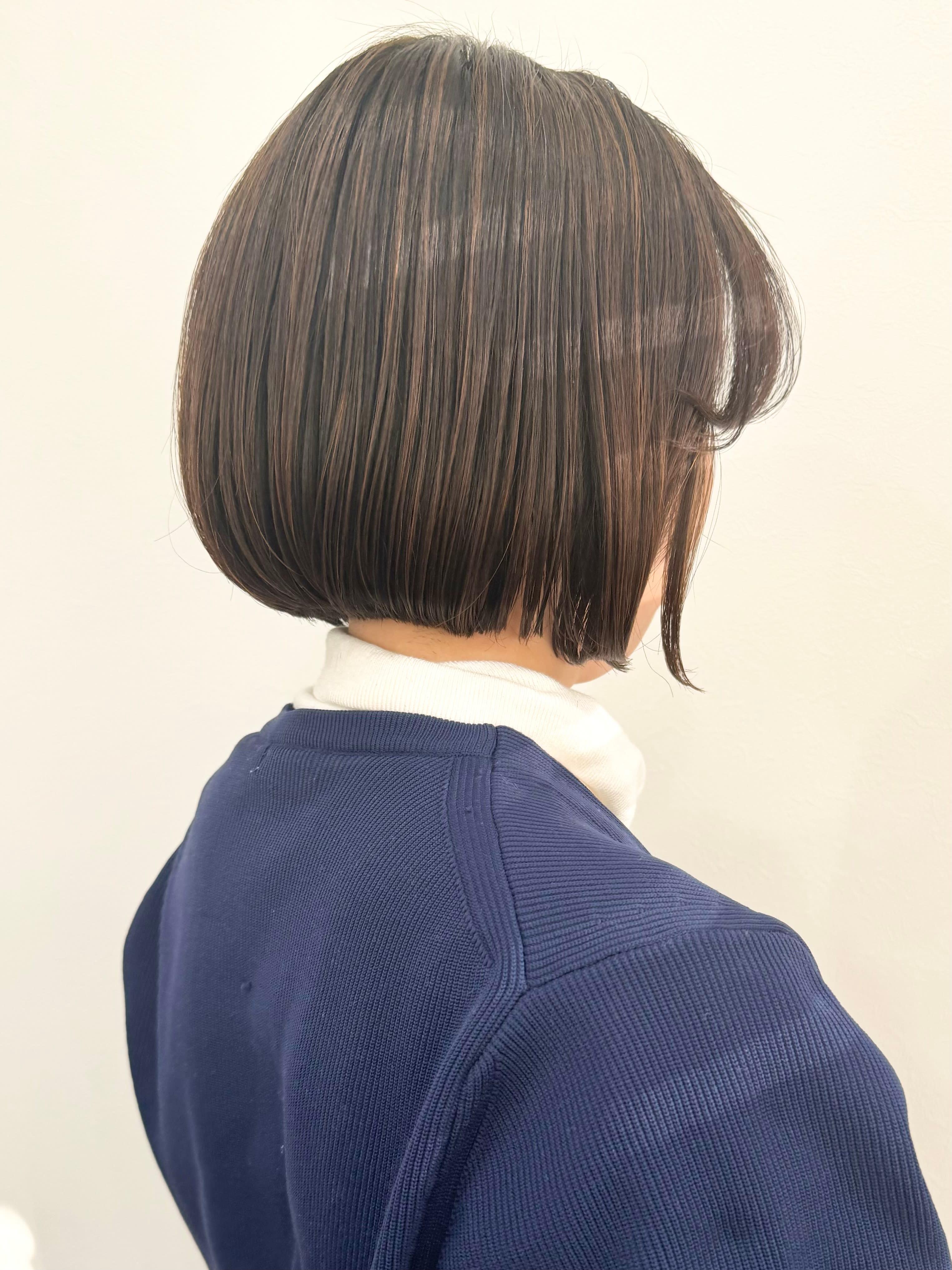 atelier M【アトリエエム】のスタイル紹介。子育てママさんに大人気！地毛ハイライトボブ
