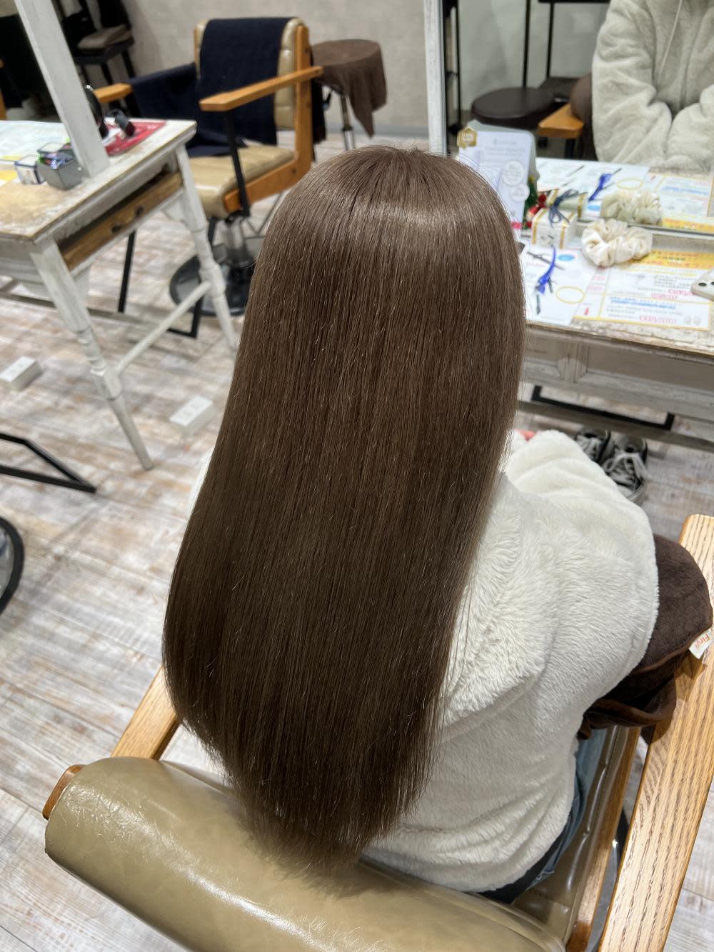 Love&Hair Breit 関目【ラブアンドヘアー ブライト セキメ】のスタイル紹介。【グレージュカラー】