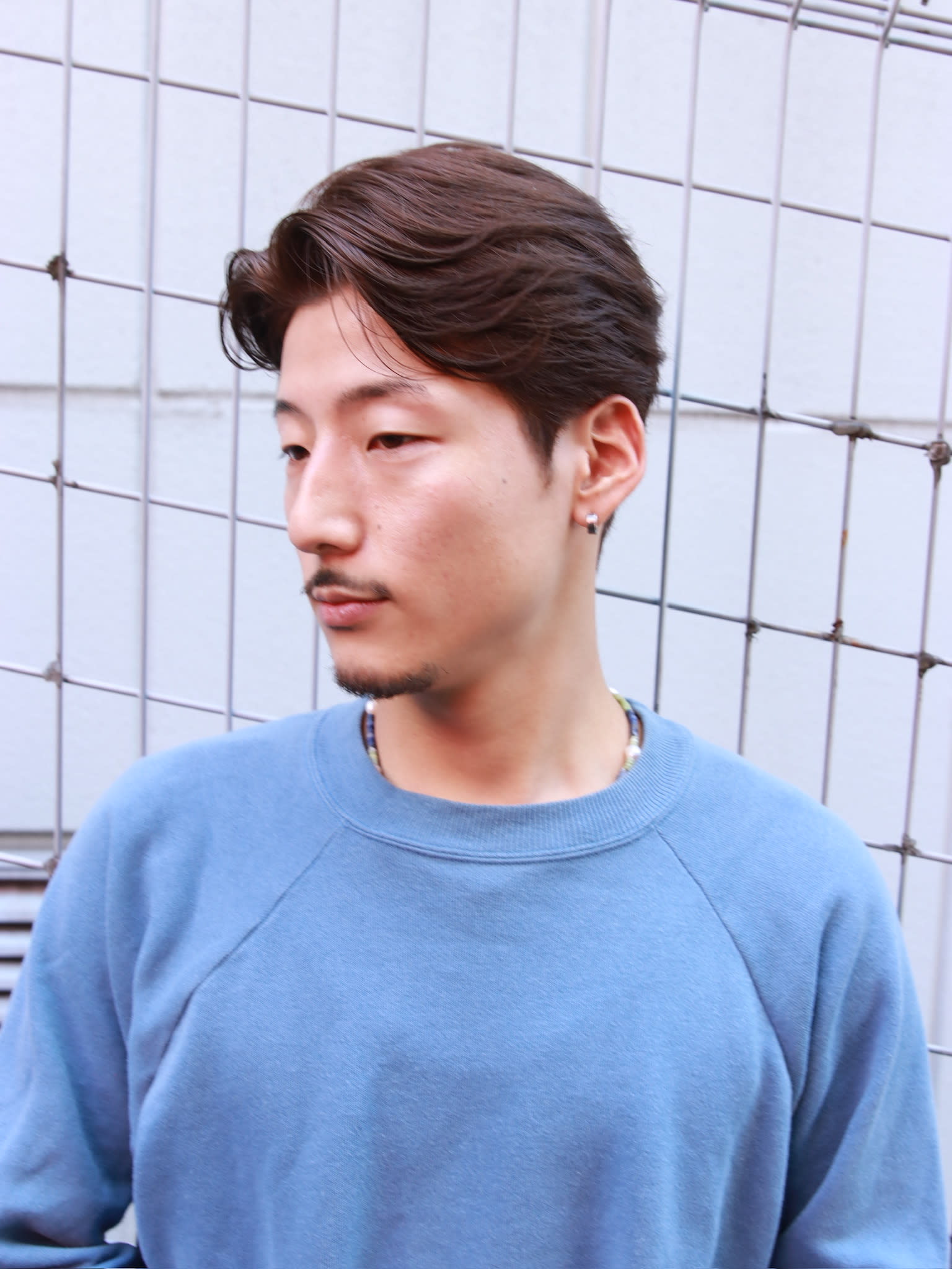 GROOMER/S TOKYO本店【グルーマーズトウキョウ】【グルーマーズトウキョウ ホンテン】のスタイル紹介。ラフカール　外国人風パーマ　ブラウンカラー　メンズパーマ