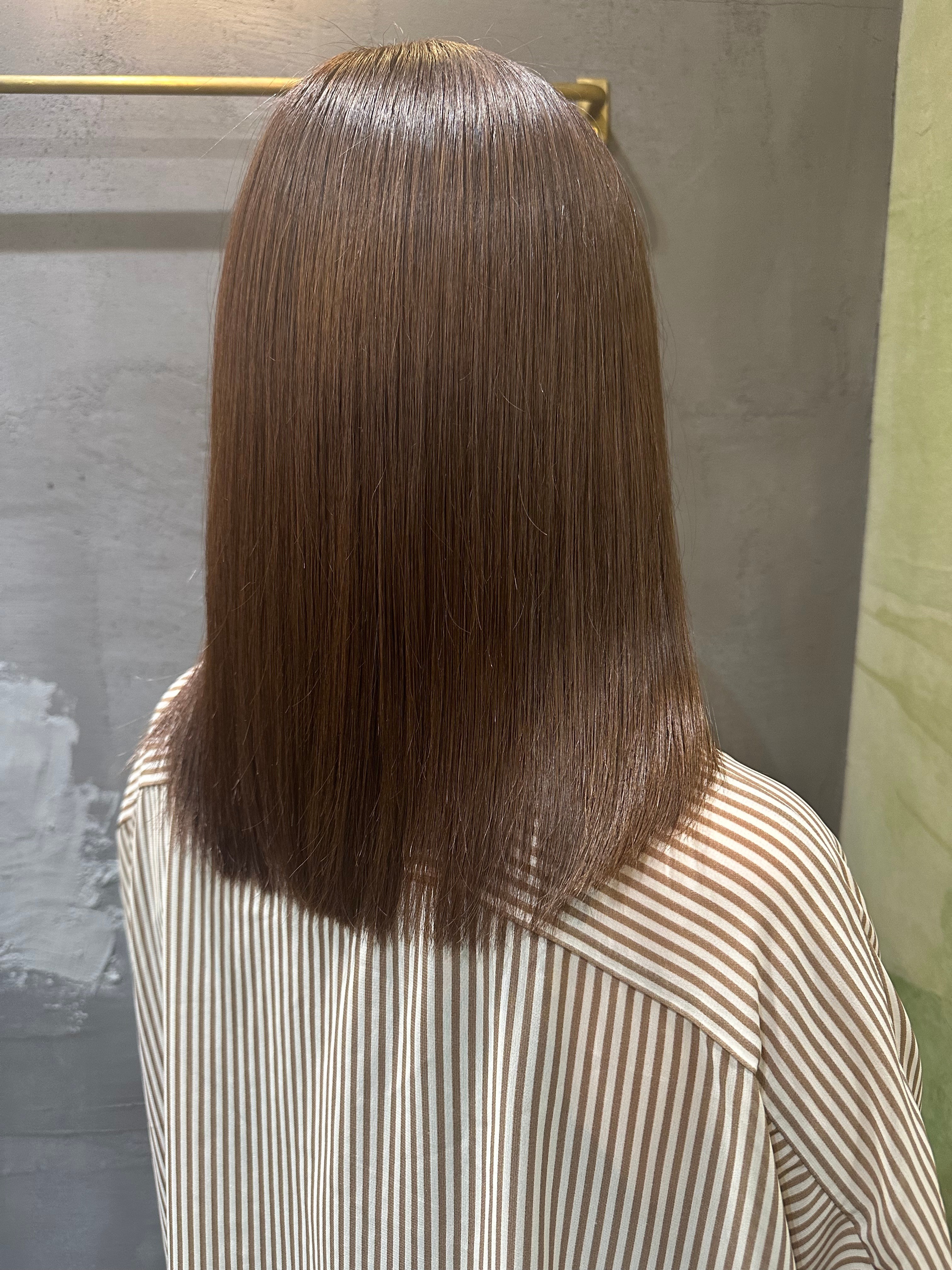 GRACE MAN CAFE【グレースマンカフェ】のスタイル紹介。艶髪ベージュカラー