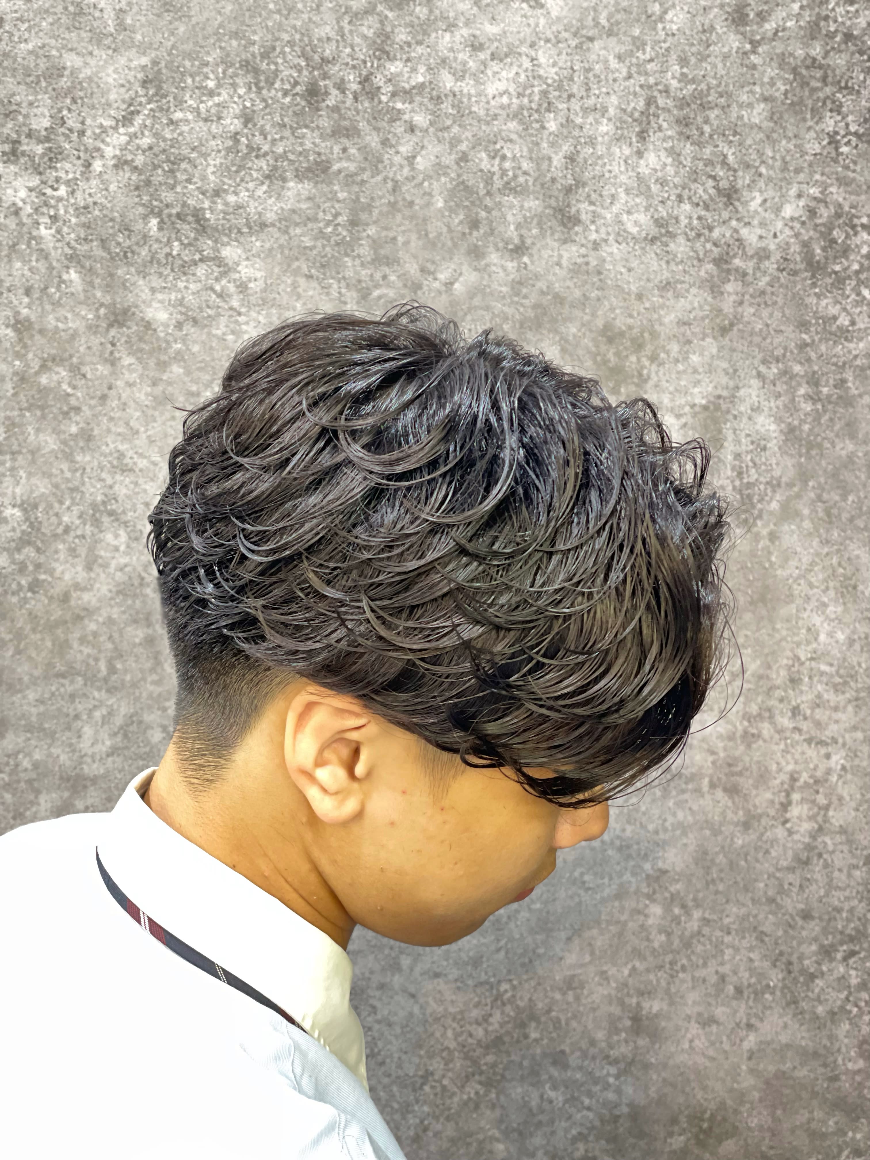 RISE 新小岩店【ライズ シンコイワテン】のスタイル紹介。ニュアンスセンターパート