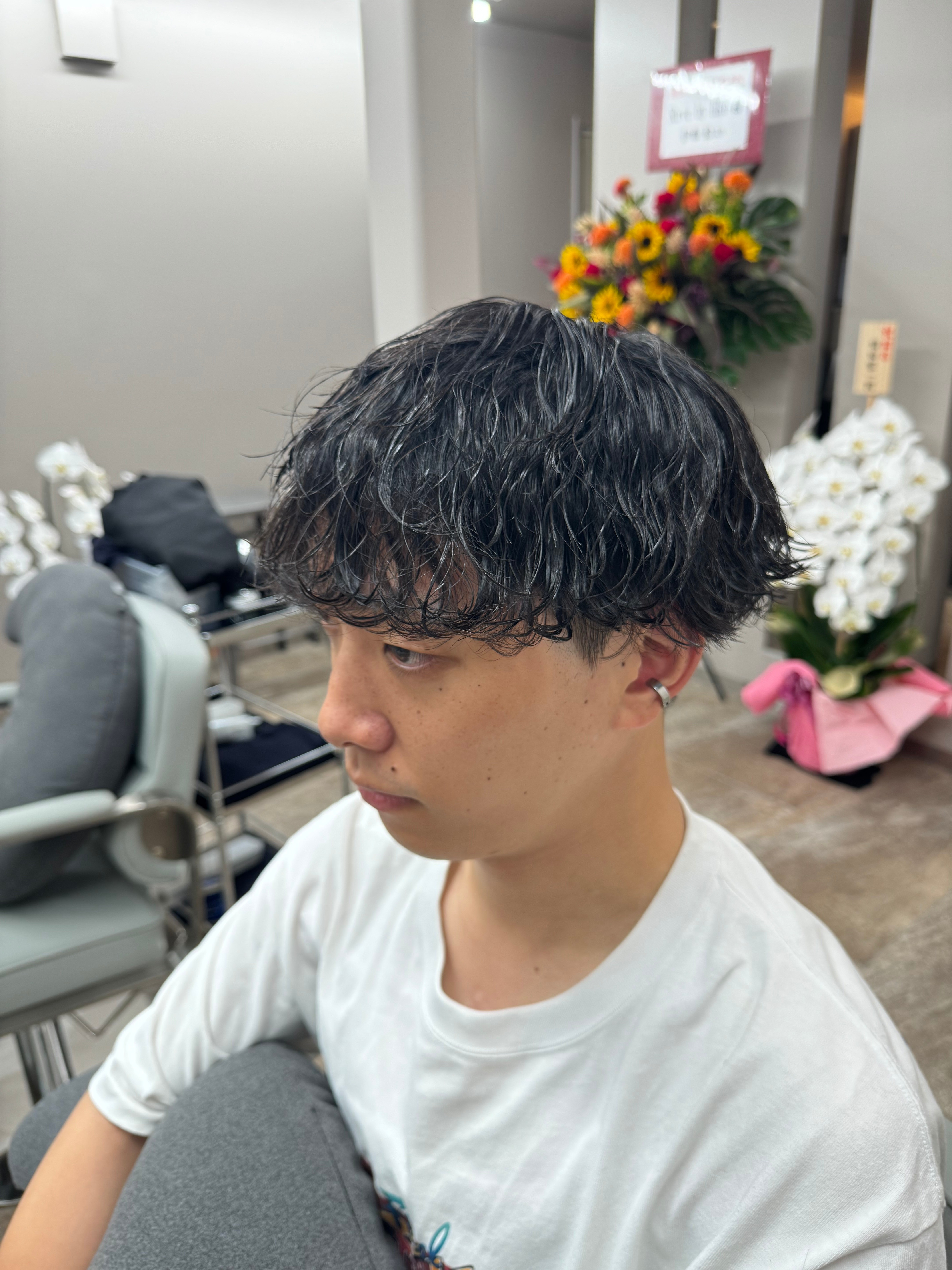 Reve by liko 三軒茶屋【レーヴバイリコサンゲンジャヤ】のスタイル紹介。大人気で王道になりつつある【波巻きパーマ】