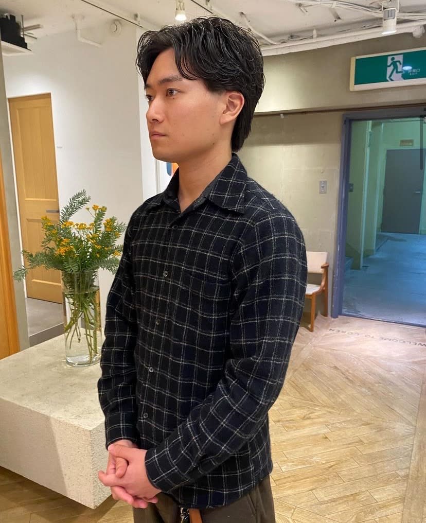 LOREN 栄久屋大通店【ローレン サカエヒサヤオオドオリテン】のスタイル紹介。ベリーショート/ダークアッシュ/ニュアンスパーマ/栄/久屋