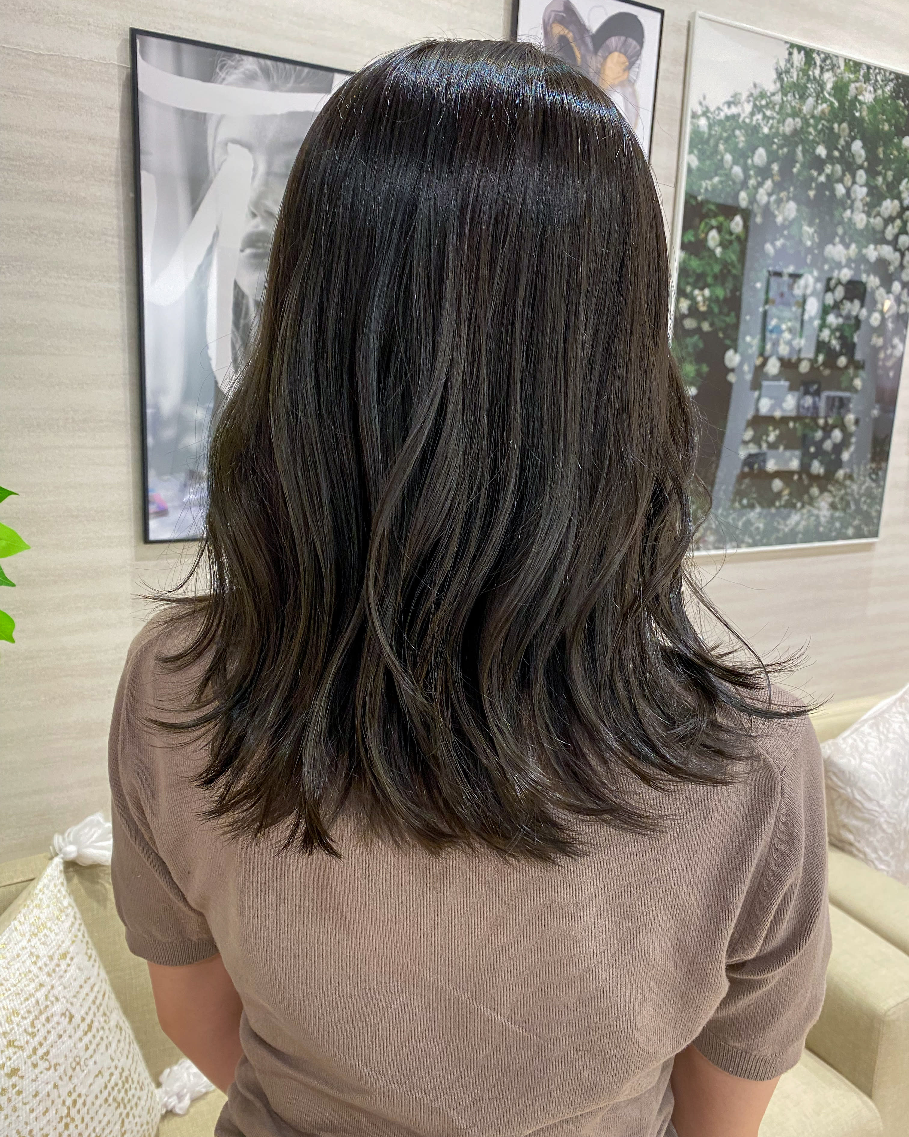 In＆yang【インアンドヤング】のスタイル紹介。グレージュカラー