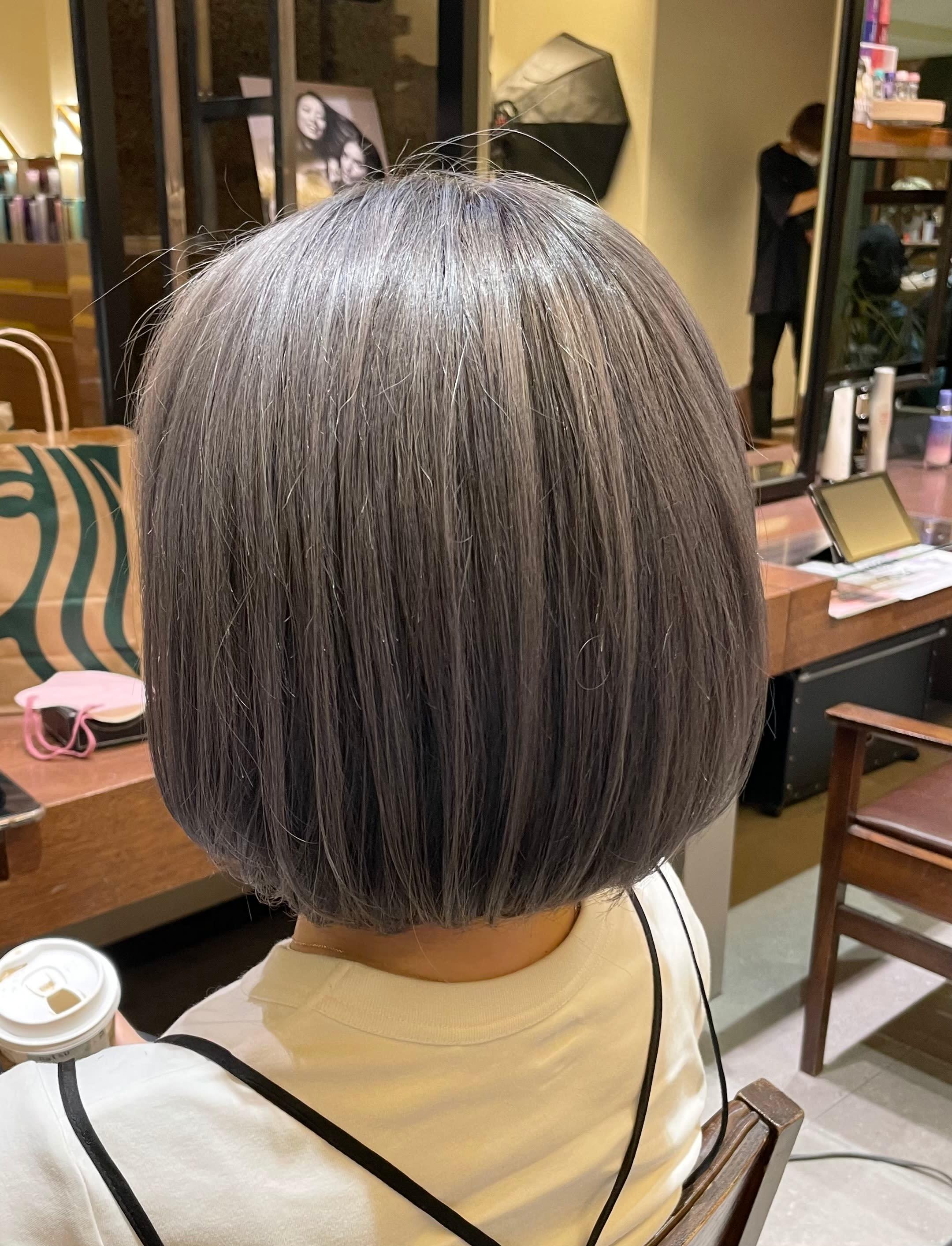 個室ヘッドスパ専門店　Niche西梅田【ニッチニシウメダ】のスタイル紹介。透け感グレージュ