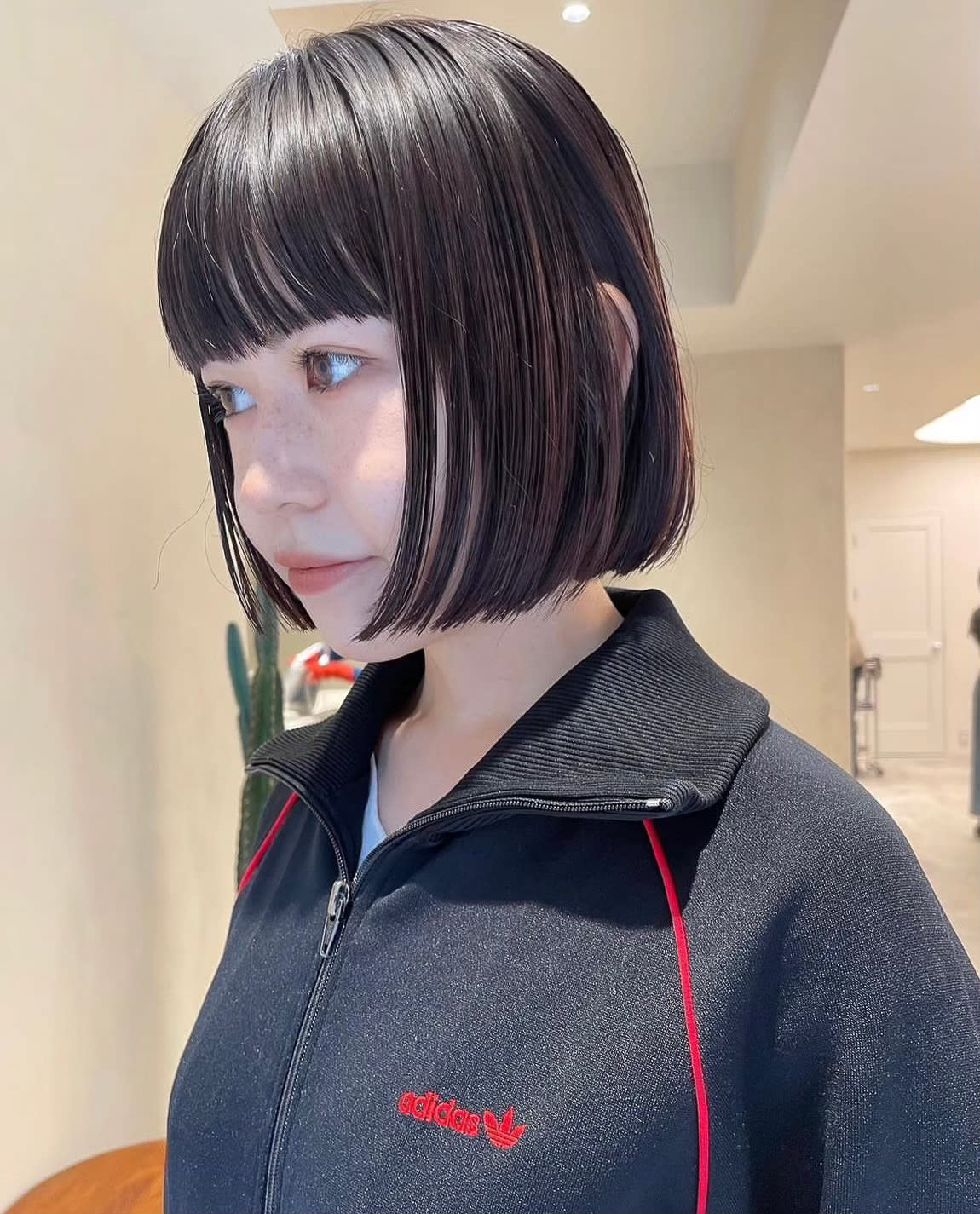 honen【ホネン】のスタイル紹介。ショートボブウルフレイヤーパーマ前髪イルミナ韓国髪質改善