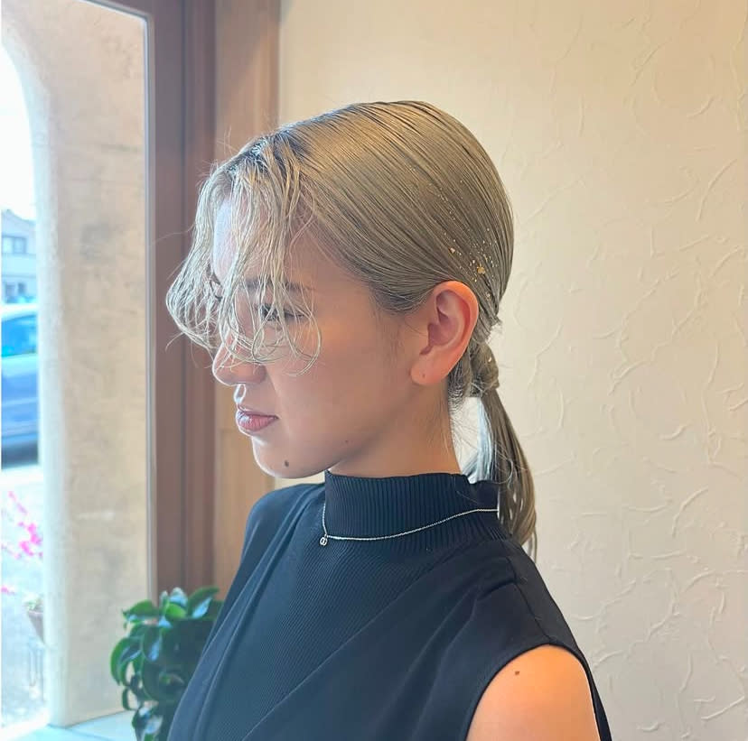 Sage【サージュ】のスタイル紹介。タイト×金箔アレンジ