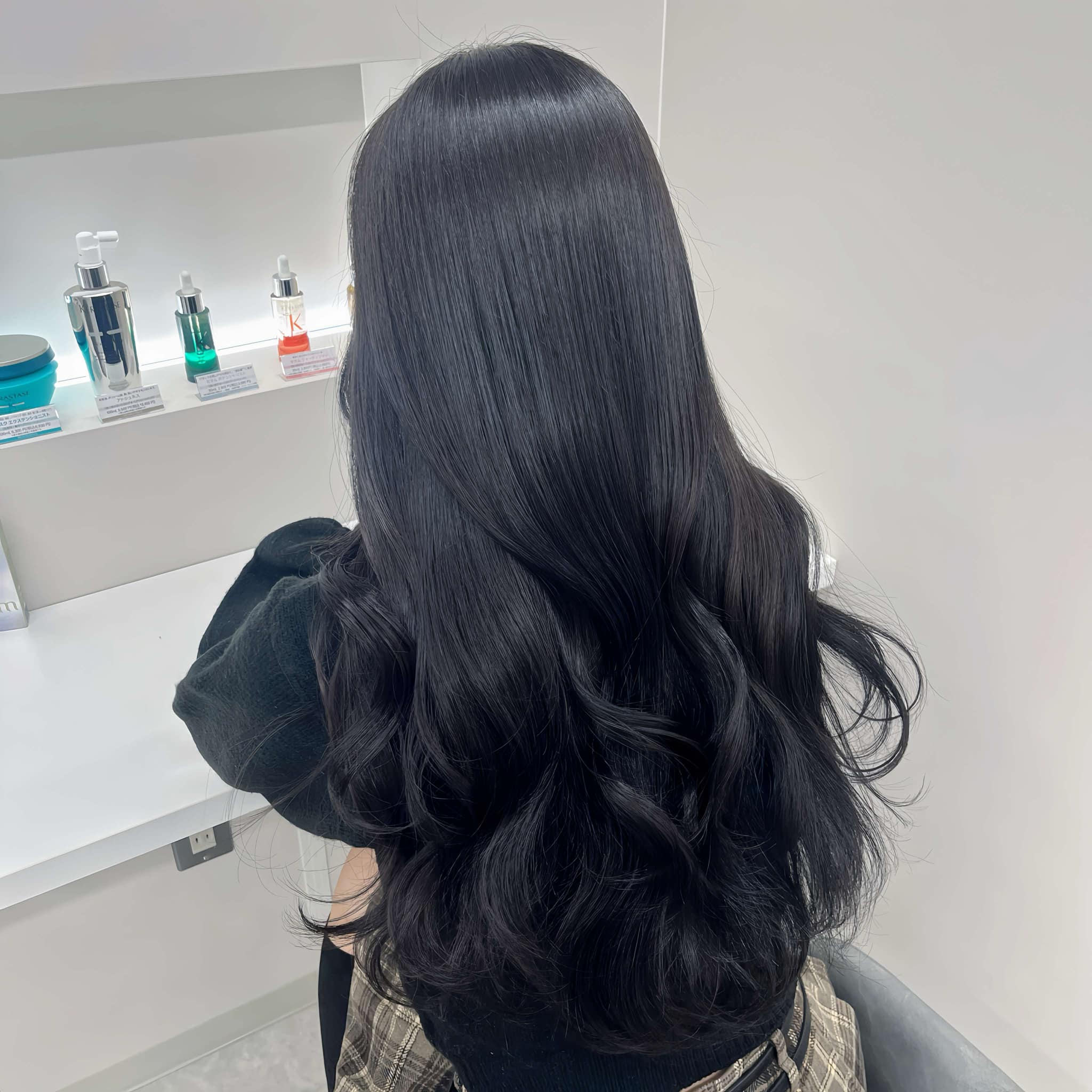 CYM【シィム】のスタイル紹介。カラー＋トリートメントで後ろ姿美人