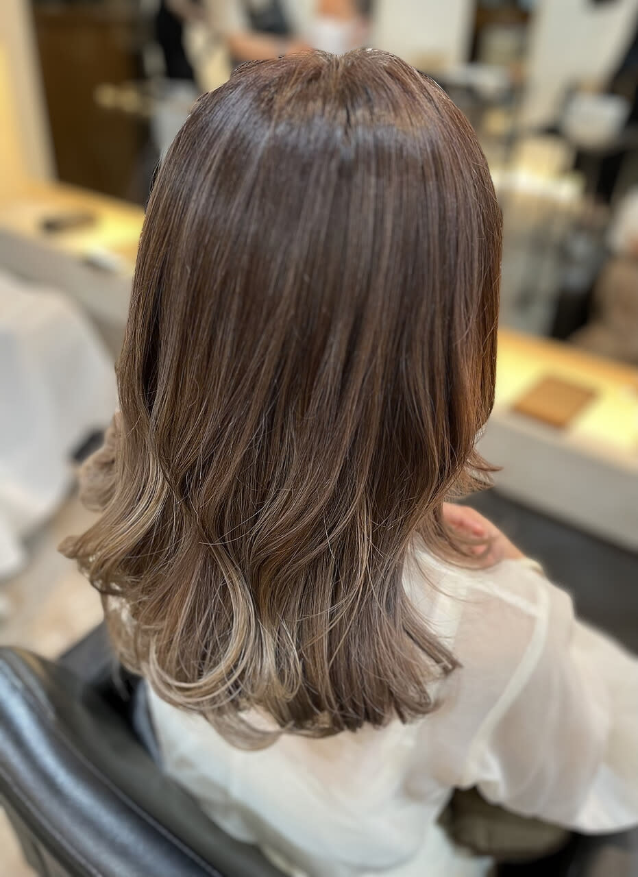 カラー専門店 color lover  学芸大学【カラーセンモンテン カラーラバー ガクゲイダイガク】のスタイル紹介。れヘア/ハイライト/バニラベージュ