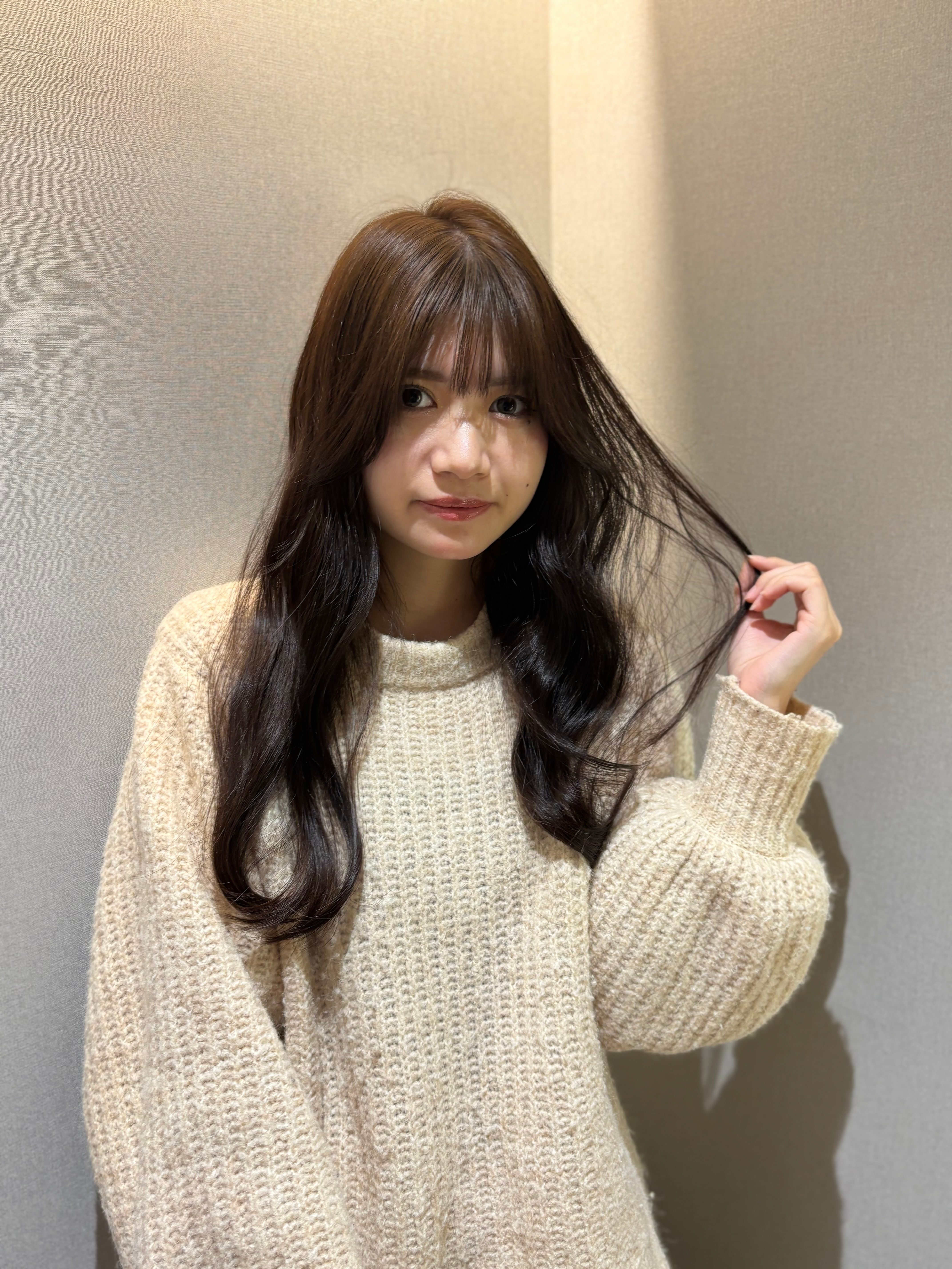 vision 赤坂【ビジョン アカサカ】のスタイル紹介。ふわっとスタイリング×柔らかカラー