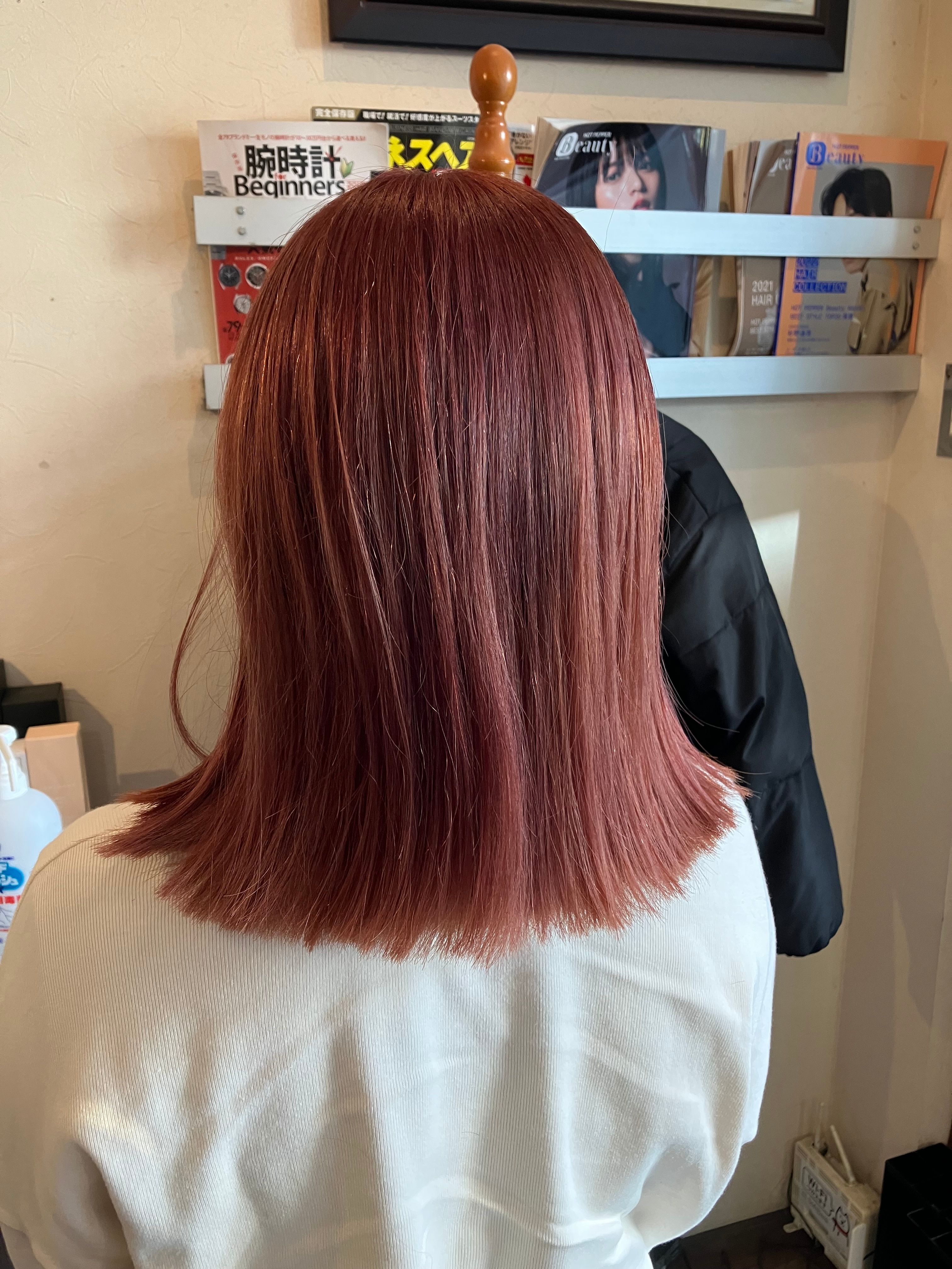 Parfait【パルフェ】【パルフェ】のスタイル紹介。フューシャピンク　切りっぱなしボブ