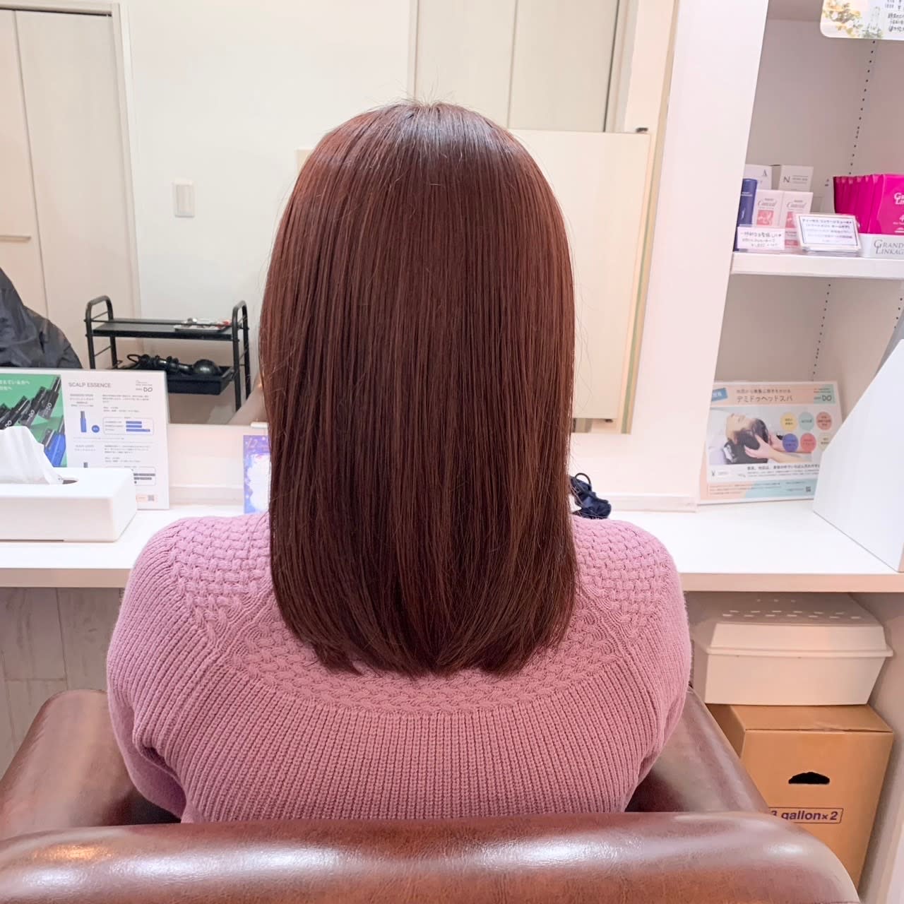 Elua Hono-Hono【エルアホノホノ】のスタイル紹介。ピンクが可愛いセミロングヘア