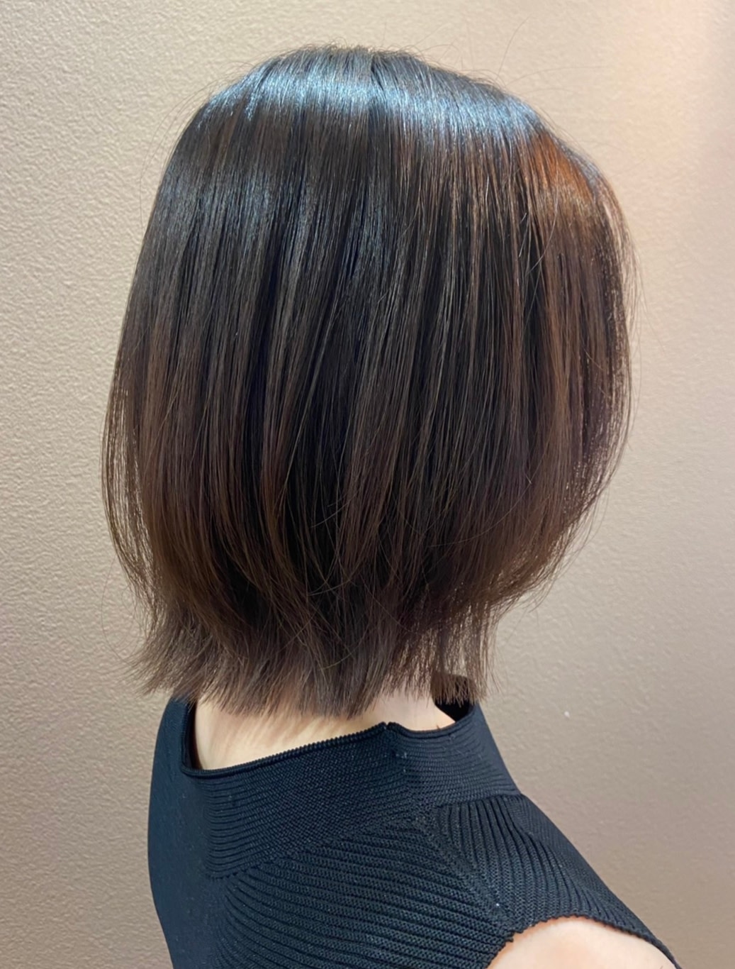 PiNo C-LOOP UNITED 横浜【ピノ シーループ ユナイテッド ヨコハマ】のスタイル紹介。くびれレイヤー/レイヤーボブ/大人レイヤー【島袋蛍月】