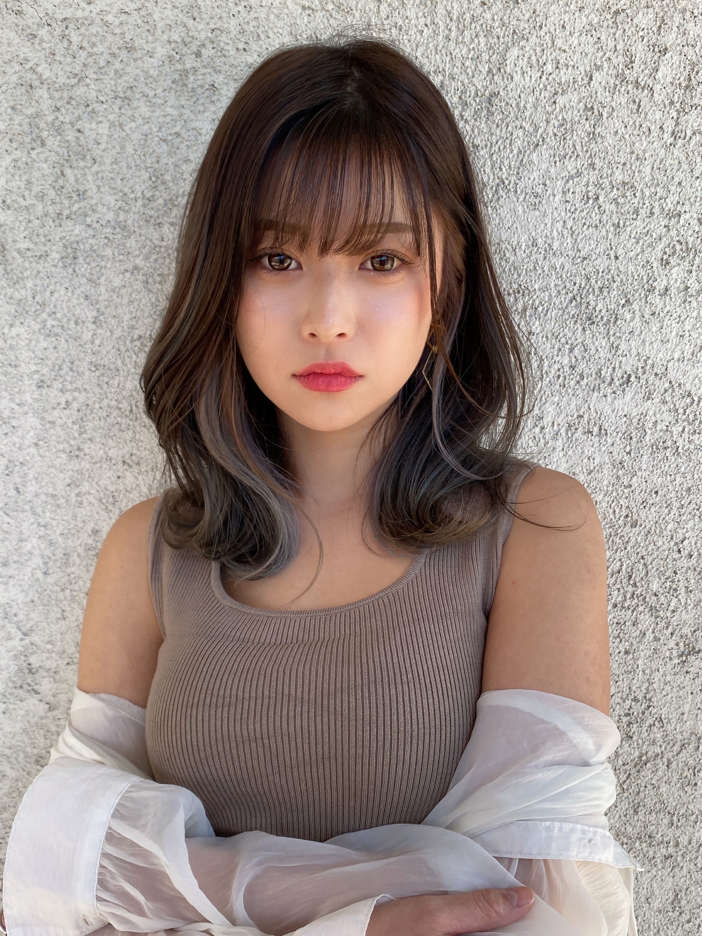 WESTORY【ウエストリー】【ウエストリー】のスタイル紹介。インナーカラー/ミディアムヘア/寒色/グレー/アッシュ