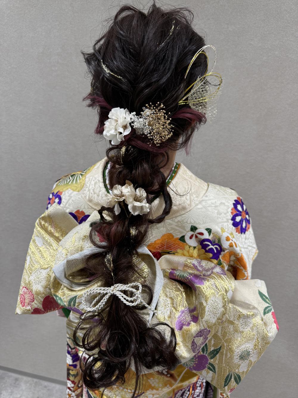 DOUZE HAIR【ドーズヘアー】のスタイル紹介。成人式ヘアアレンジ