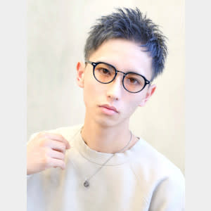 KUROT 熊本【クロト クマモト】のスタイル紹介。ツーブロック 刈り上げビジネス短髪爽やか束感人気