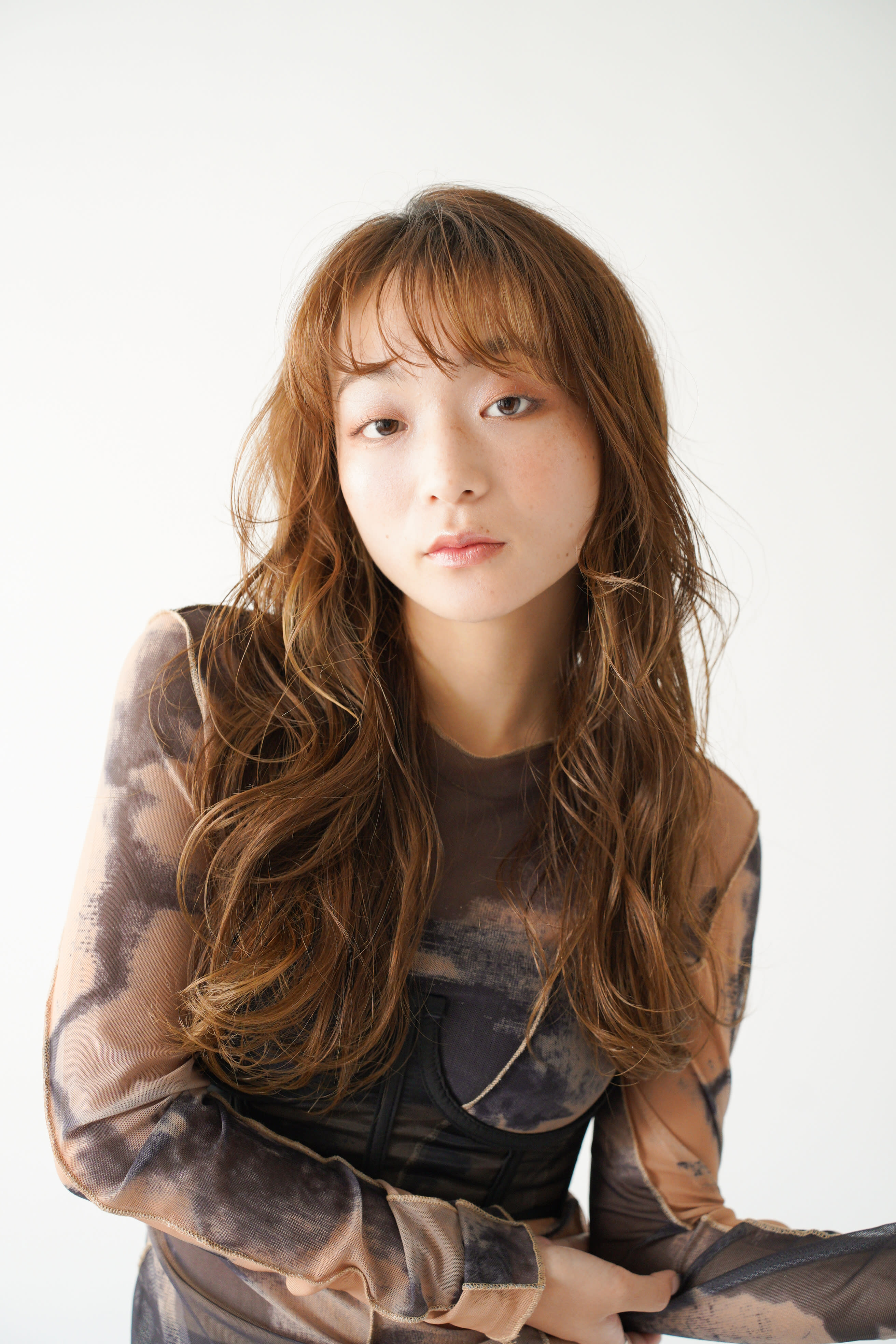 tokute高円寺【ケアブリーチ/ダブルカラー/ショートボブ/レイヤー】【トクテ コウエンジ】のスタイル紹介。くびレイヤーエモージュシルキーベージュデザインカラー/高円寺