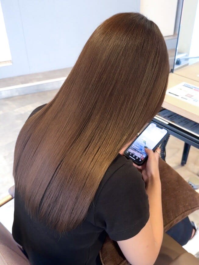 NOA 福島店【ノアフクシマテン】のスタイル紹介。大人ニュアンスカラーツヤ髪スタイル