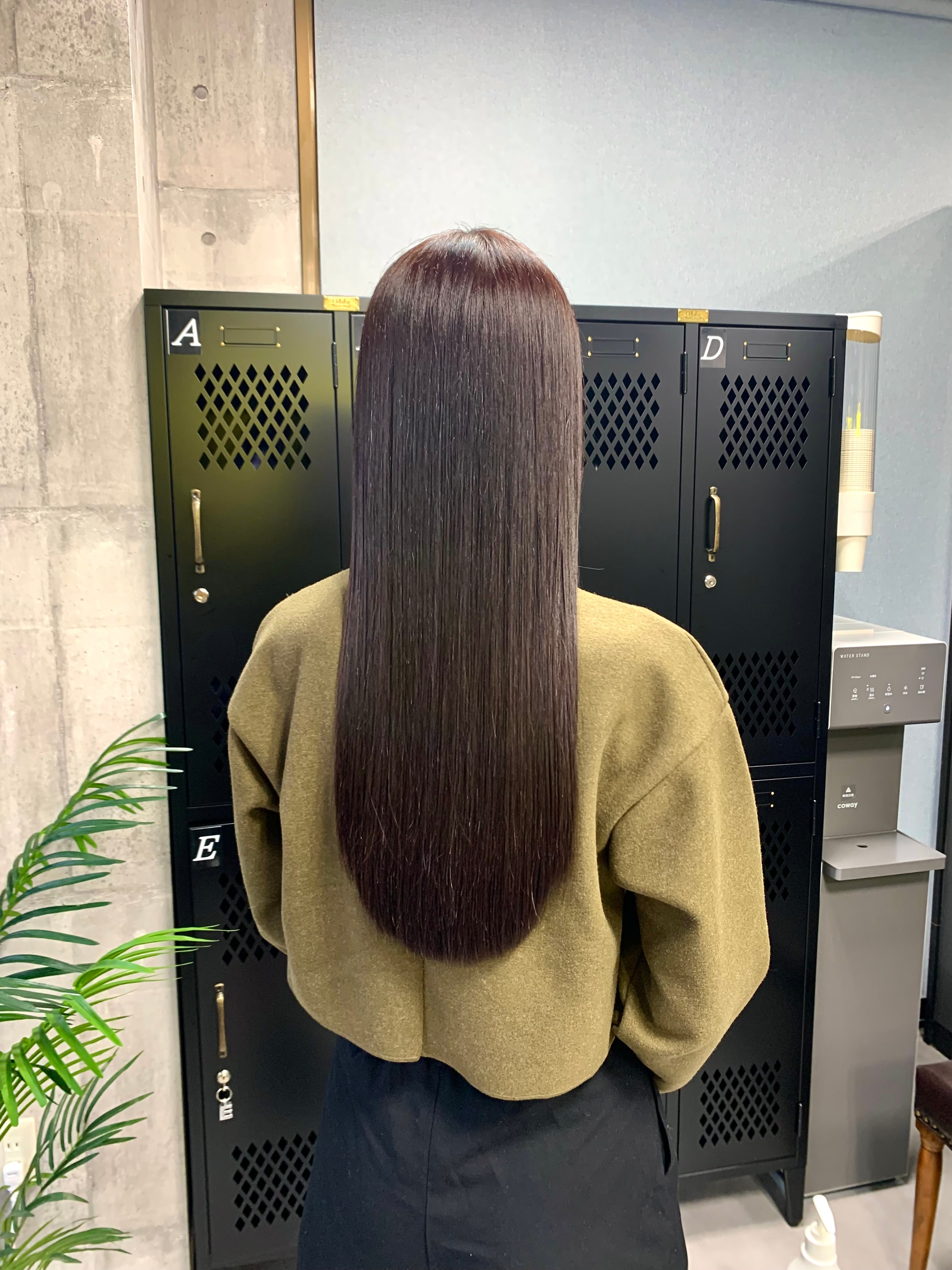 ambitious入間【アンビシャスイルマ】のスタイル紹介。☆サラ艶髪　美髪酸性ストレート