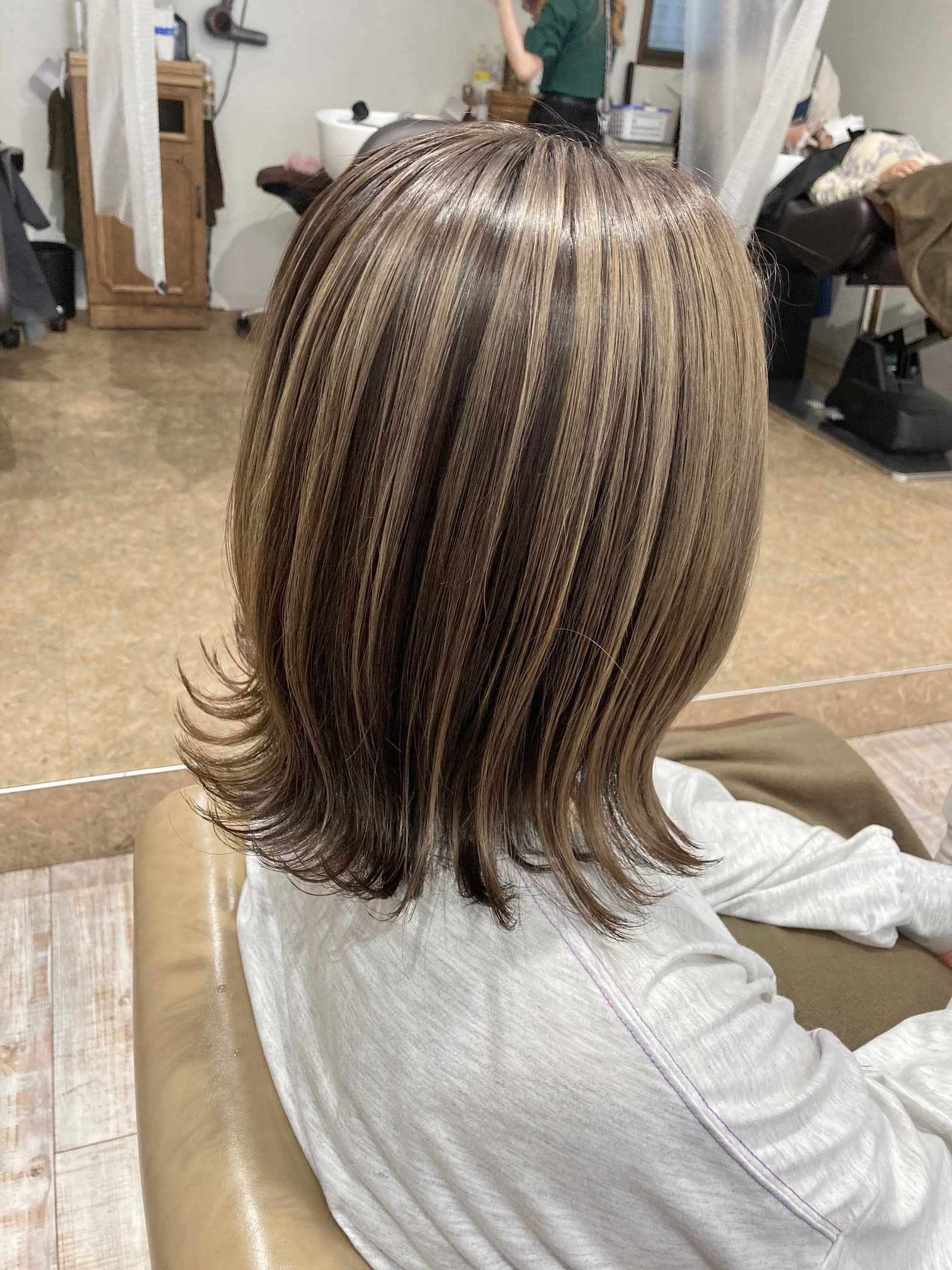 Link【リンク】のスタイル紹介。バレイヤージュカラー