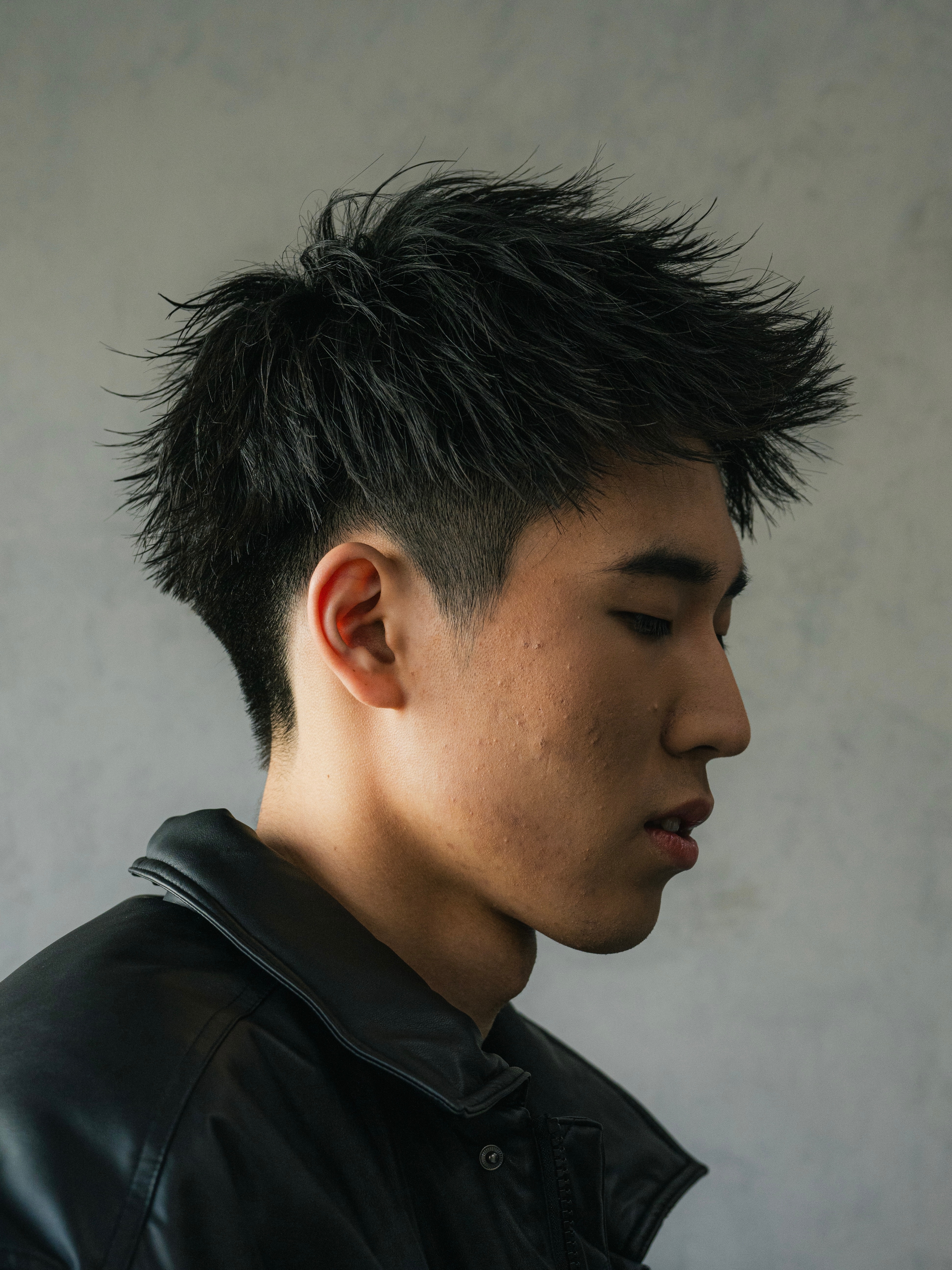 gao produced by revo【ガオ プロデュースバイレボ】のスタイル紹介。アップバング/短髪/ツーブロック/刈り上げ/ビシネス/社会人