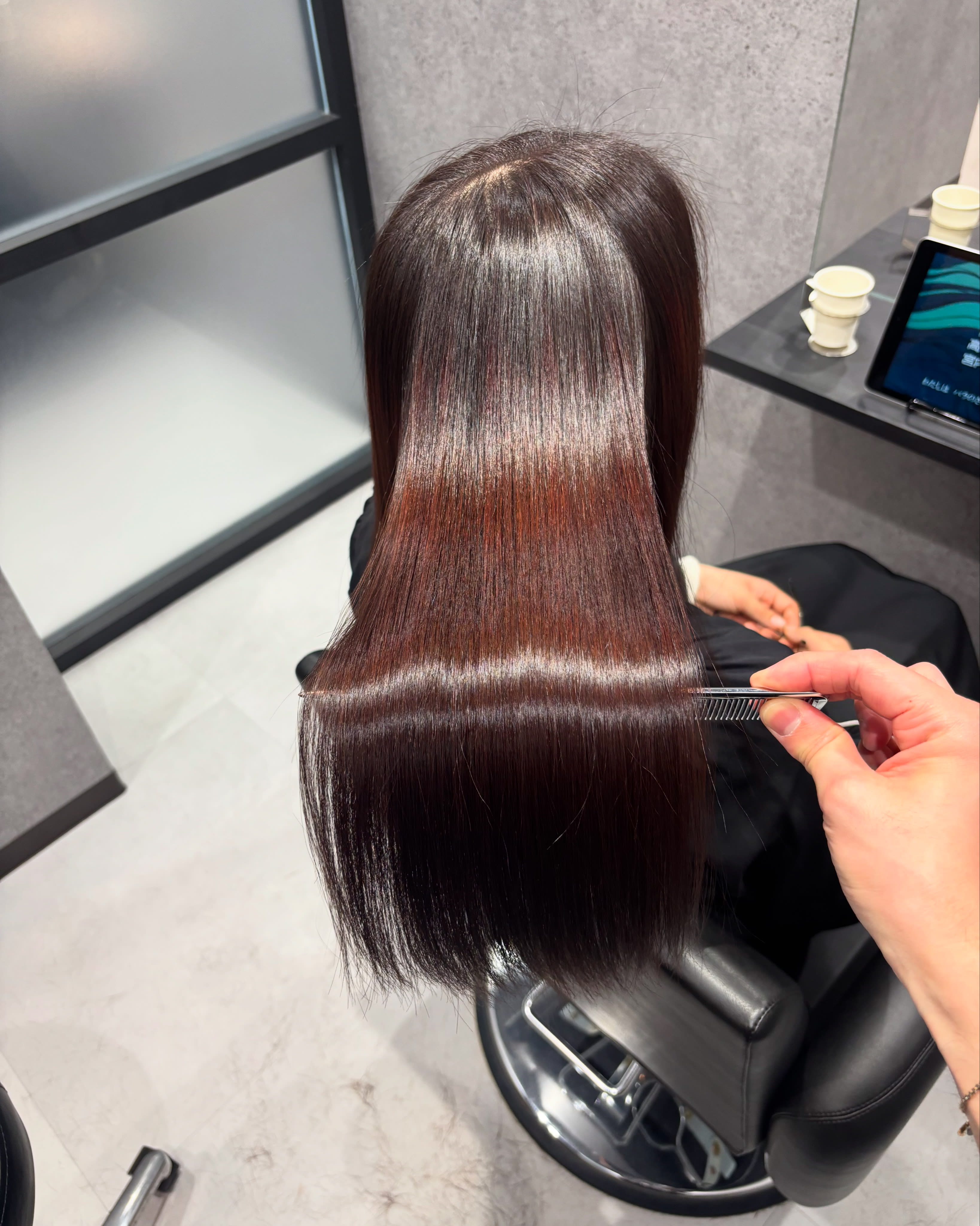 髪質改善個室サロン trace by 8 浦和 美容院【トレース バイ エイト】のスタイル紹介。カラーと縮毛矯正同日施術でもできる!