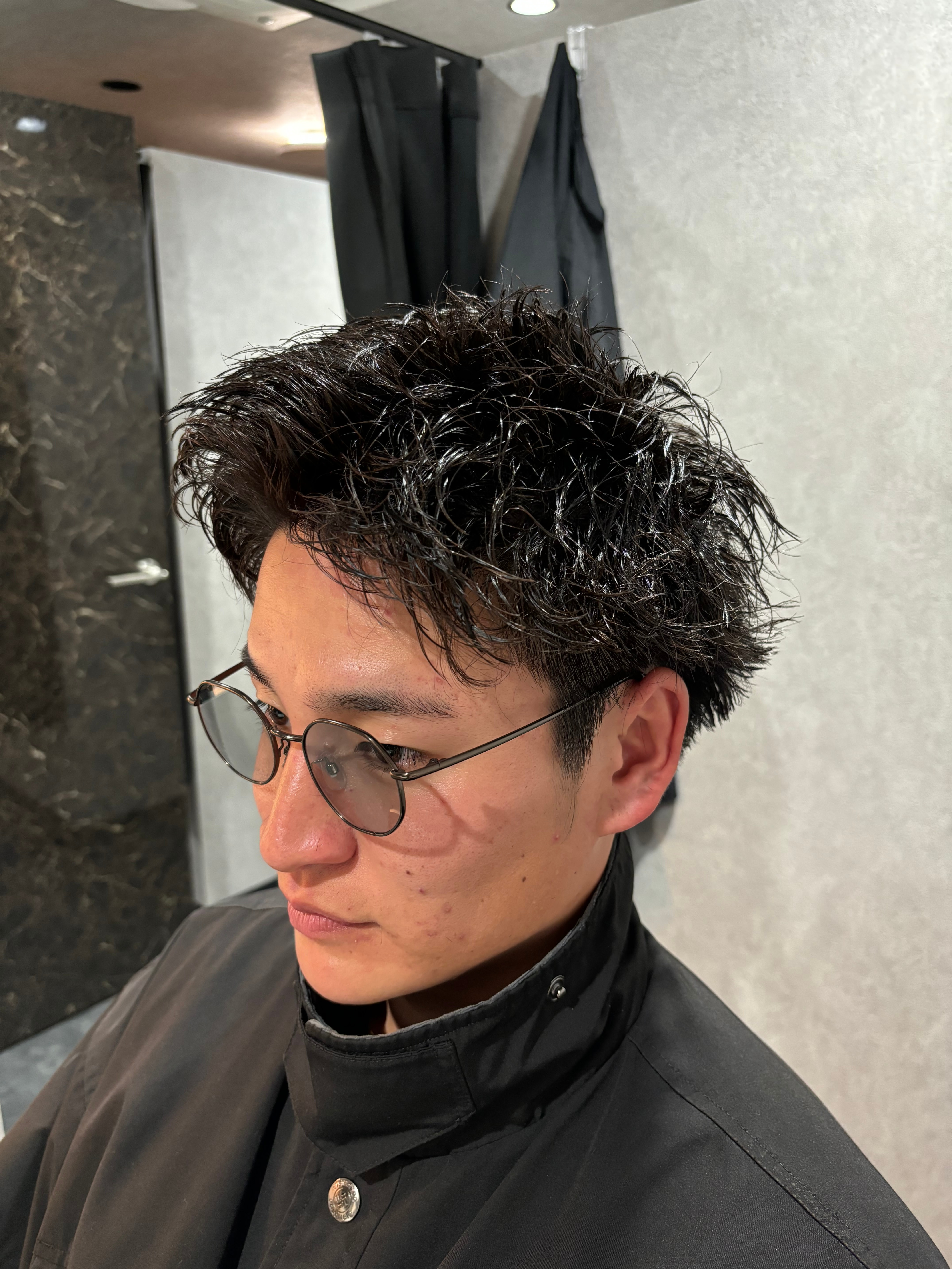 UNTRACE BARBERSHOP 池袋東口店【アントレース バーバーショップ】のスタイル紹介。緩ツイスト　スパイキーショート