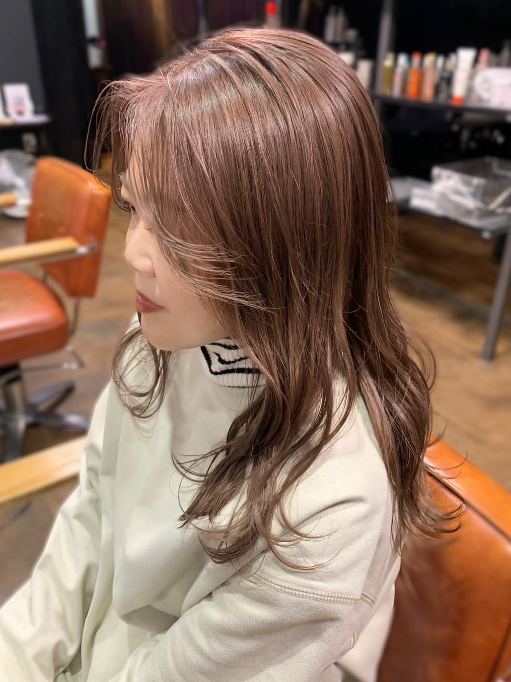 Lauren&parade並木坂店【髪質改善/カラー】【ローレンアンドパレード】のスタイル紹介。ミルクティーベージュ　透明感カラー　ケアブリーチ　ハイトーン