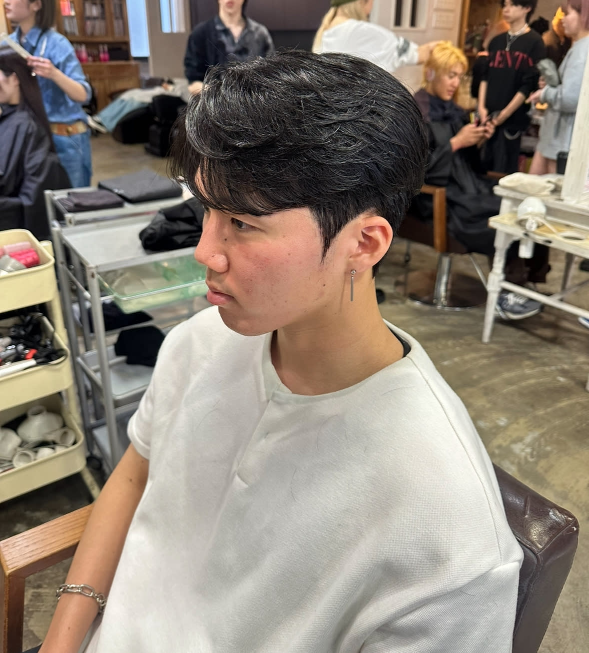 ive【イヴ】のスタイル紹介。韓国ダウンパーマ