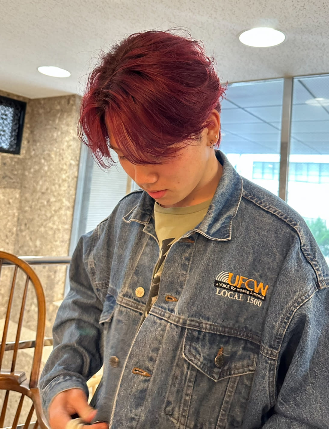 ive【イヴ】のスタイル紹介。フェザーセンターパート