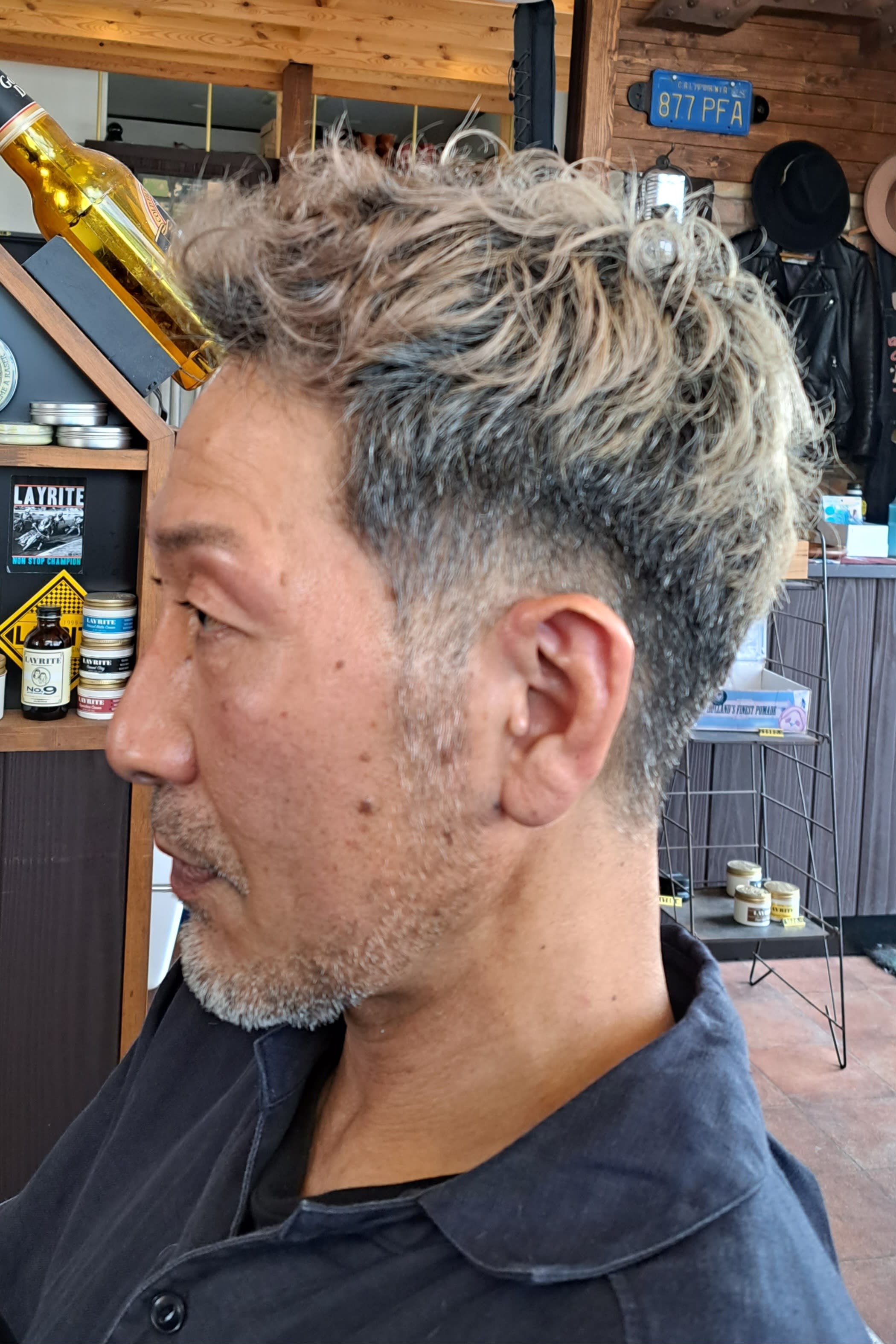 barbershop Brothers【バーバーショップ ブラザーズ】のスタイル紹介。くせ毛を生かしたショートスタイル