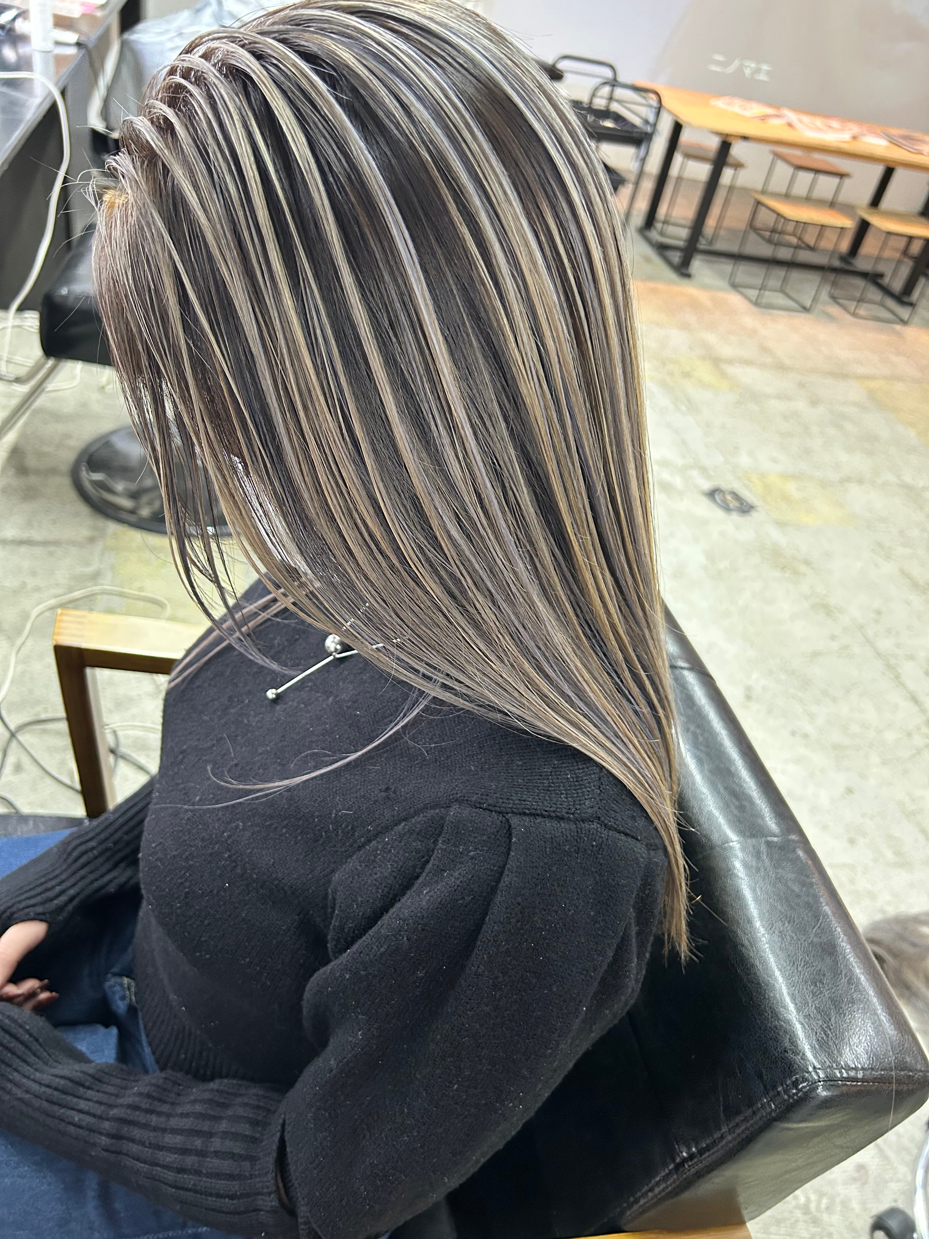 BUDDY BROWN【バディー ブラウン】のスタイル紹介。エアタッチバレイヤージュ