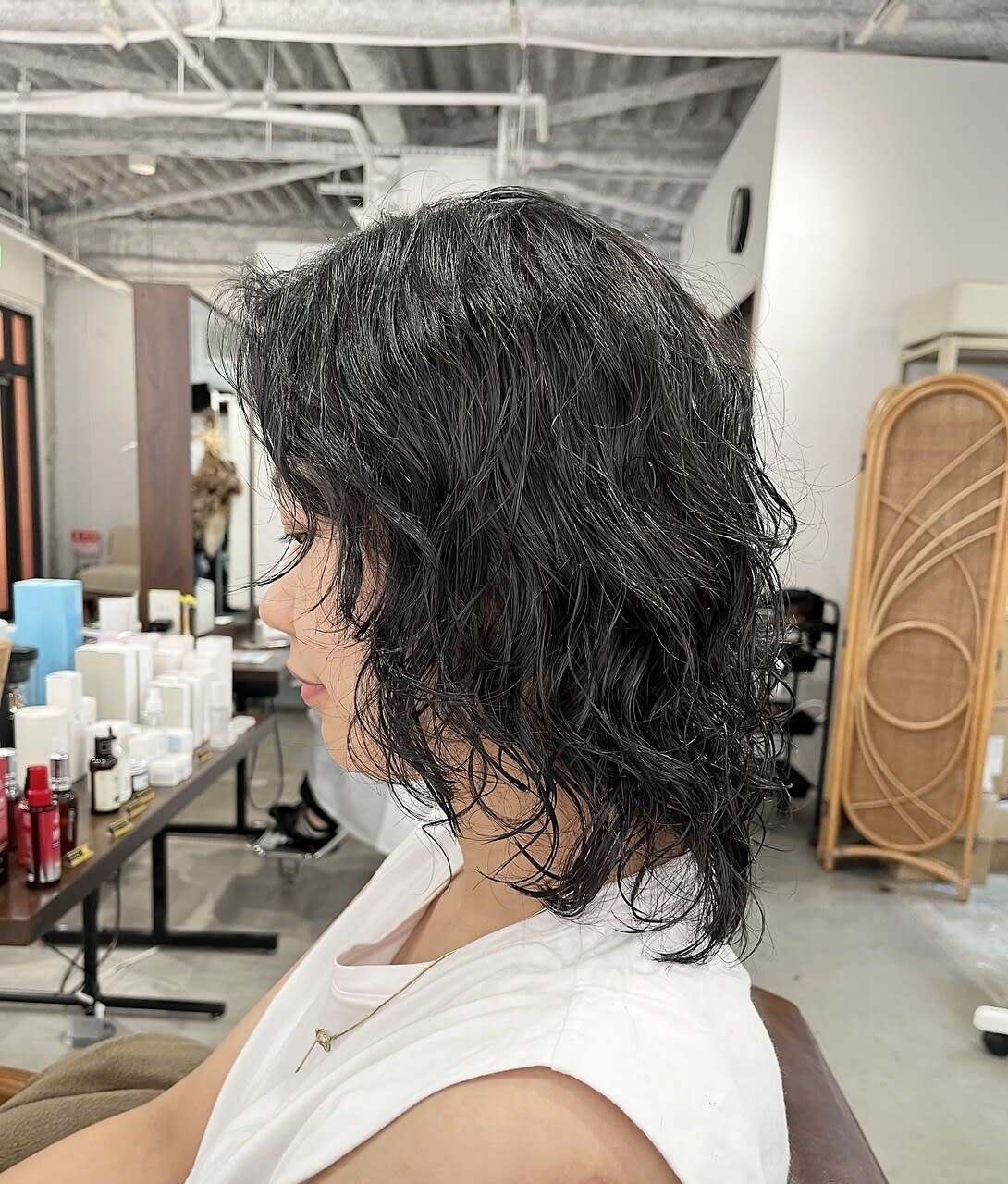 AOZORA HAIR kaminoura【アオゾラ ヘアー カミノウラ】のスタイル紹介。ウルフパーマ