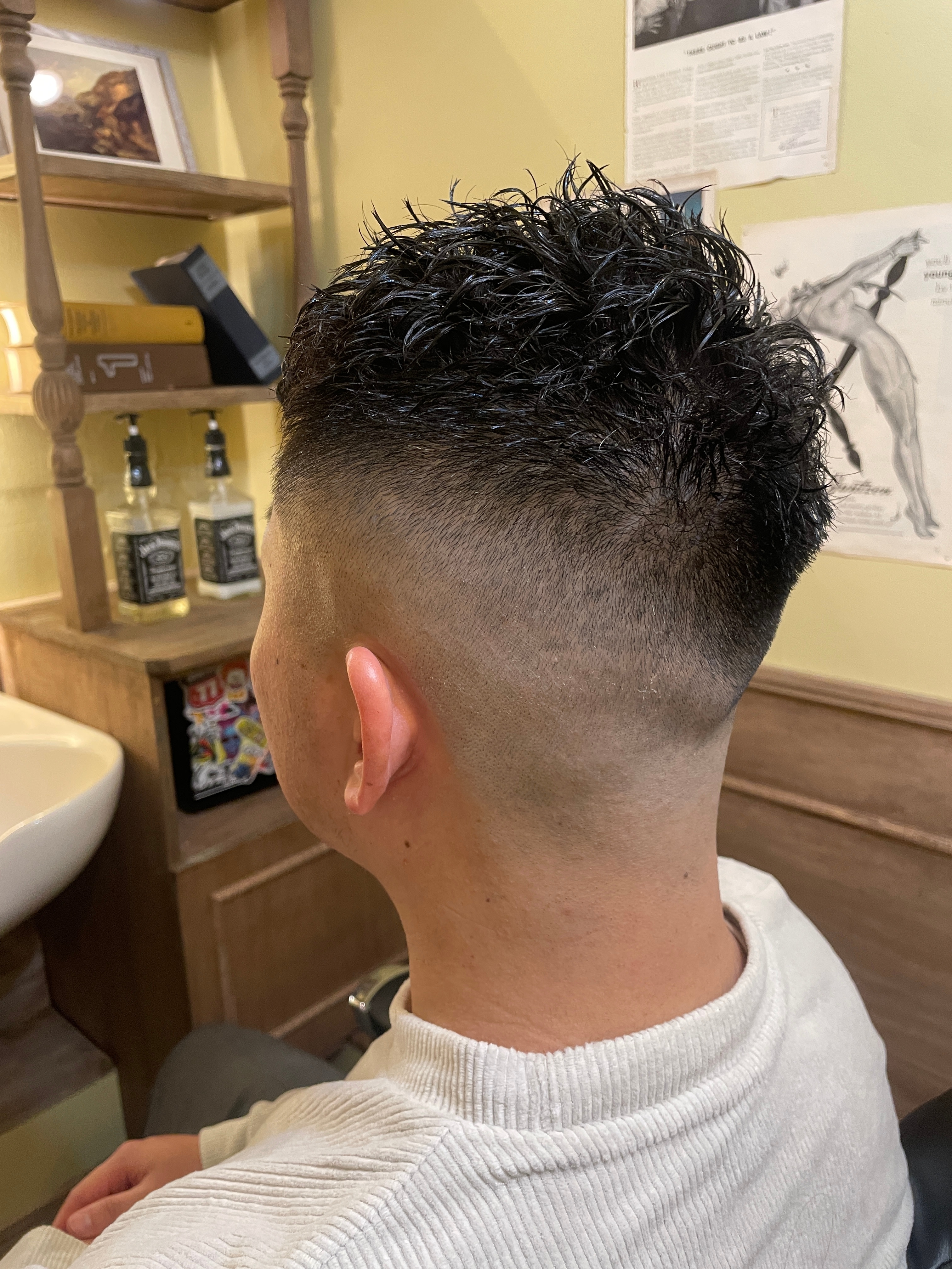 Tokyo Barber VASH 北千住店【トウキョウバーバーヴァッシュキタセンジュテン】のスタイル紹介。ツーブロックマッシュ/波巻き/ハイライト/束感[北千住/理容