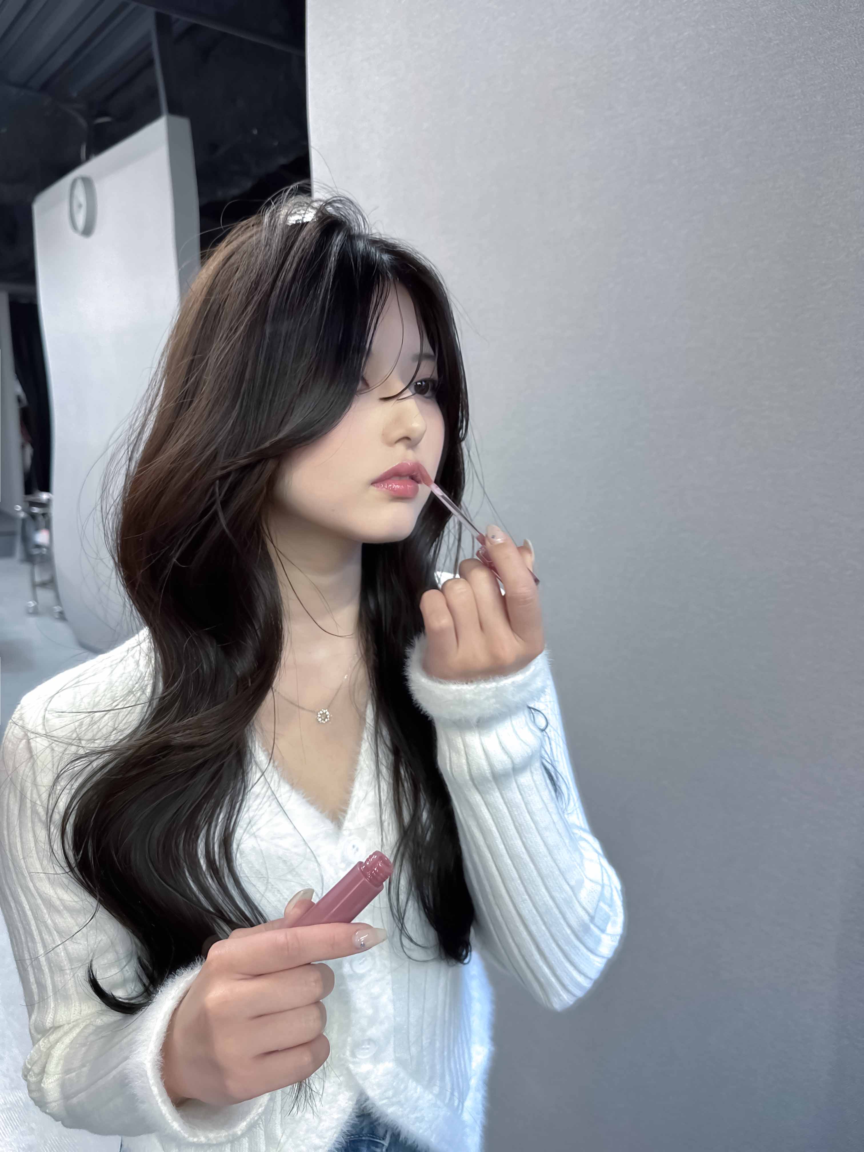 JENNIE by Menon【ジェニーバイメノン】のスタイル紹介。韓国風ヘア　ヨシンモリ　美髪　前髪