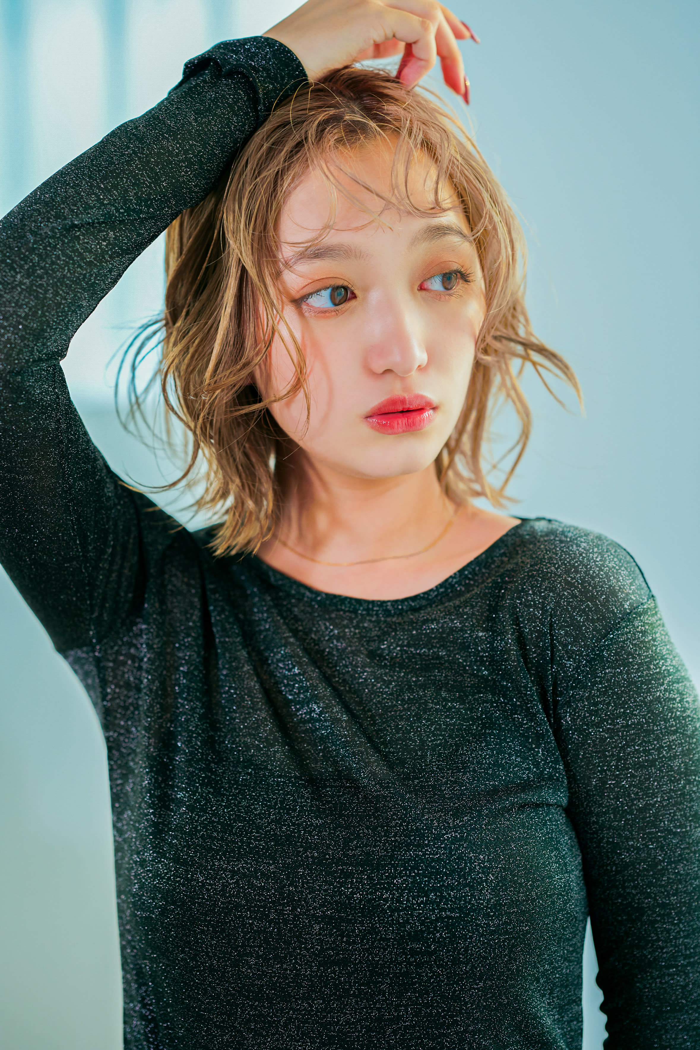 little 中野【リトル ナカノ】【リトルナカノ】のスタイル紹介。くしゃっとハイトーンボブ