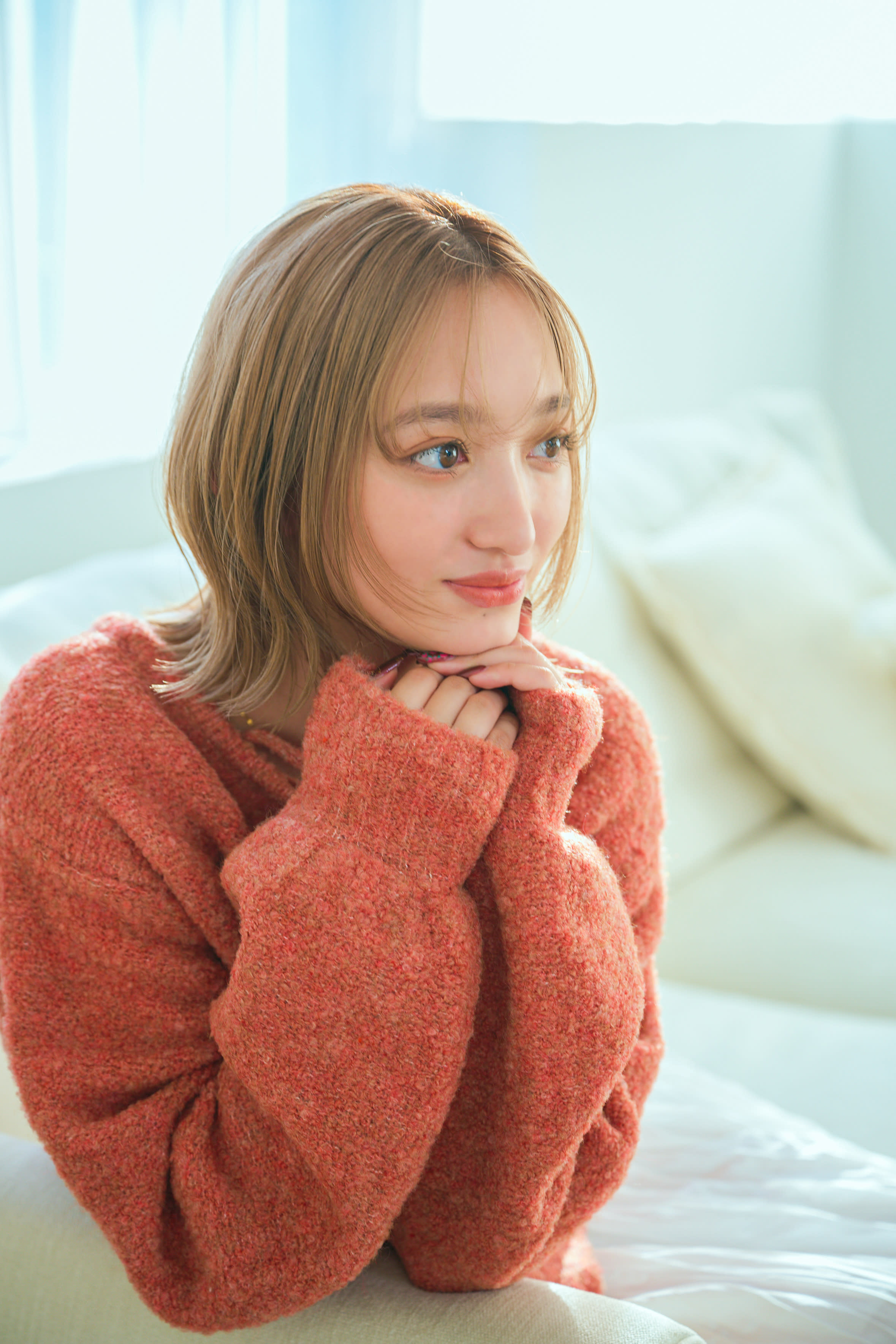 little 中野【リトル ナカノ】【リトルナカノ】のスタイル紹介。顔周りカットくびれボブ×ミルクティーベージュ