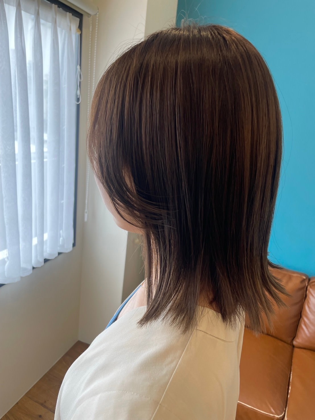 UNPEU【アンプー】のスタイル紹介。ブラウン×ベージュ×ストレート