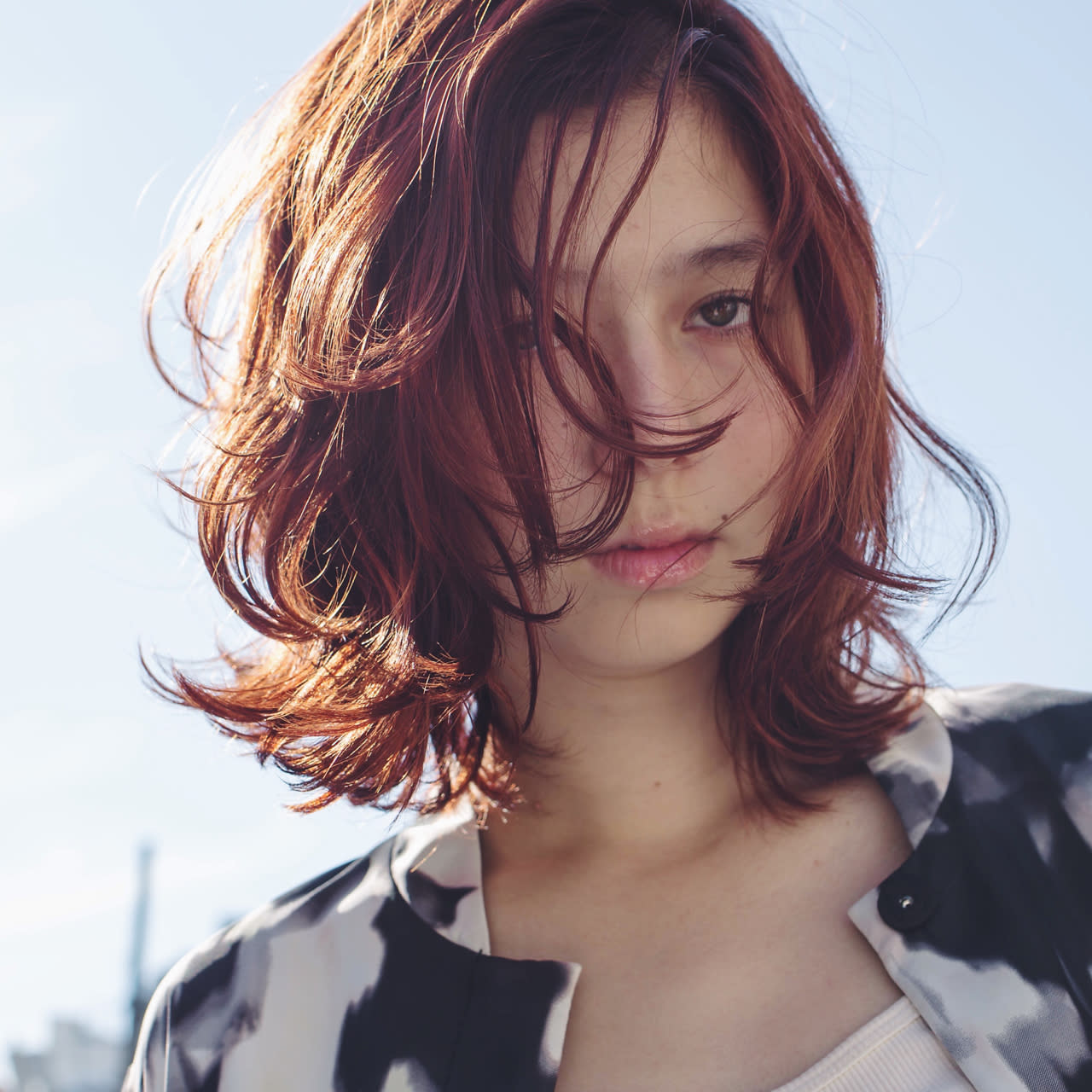 mit by tree センター北【ミットバイツリーセンターキタ】のスタイル紹介。テラコッタ×くすみピンクくびれカール切りっぱなしボブ