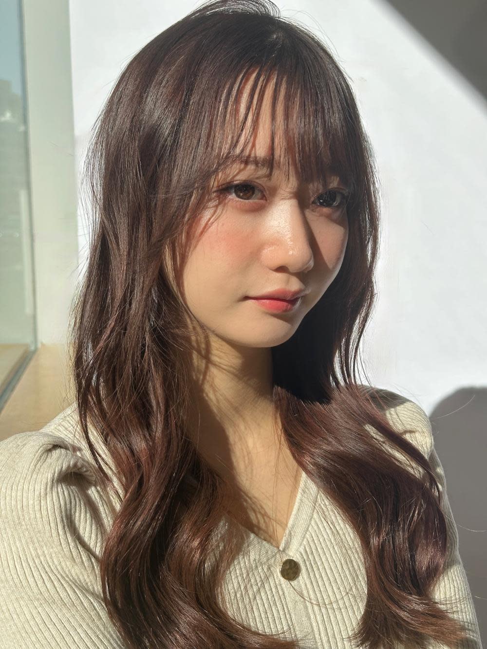 SORA 麻布十番店 【ソラ】【ソラアザブジュウバンテン】のスタイル紹介。小顔顔周りレイヤー/ゆるふわ質感