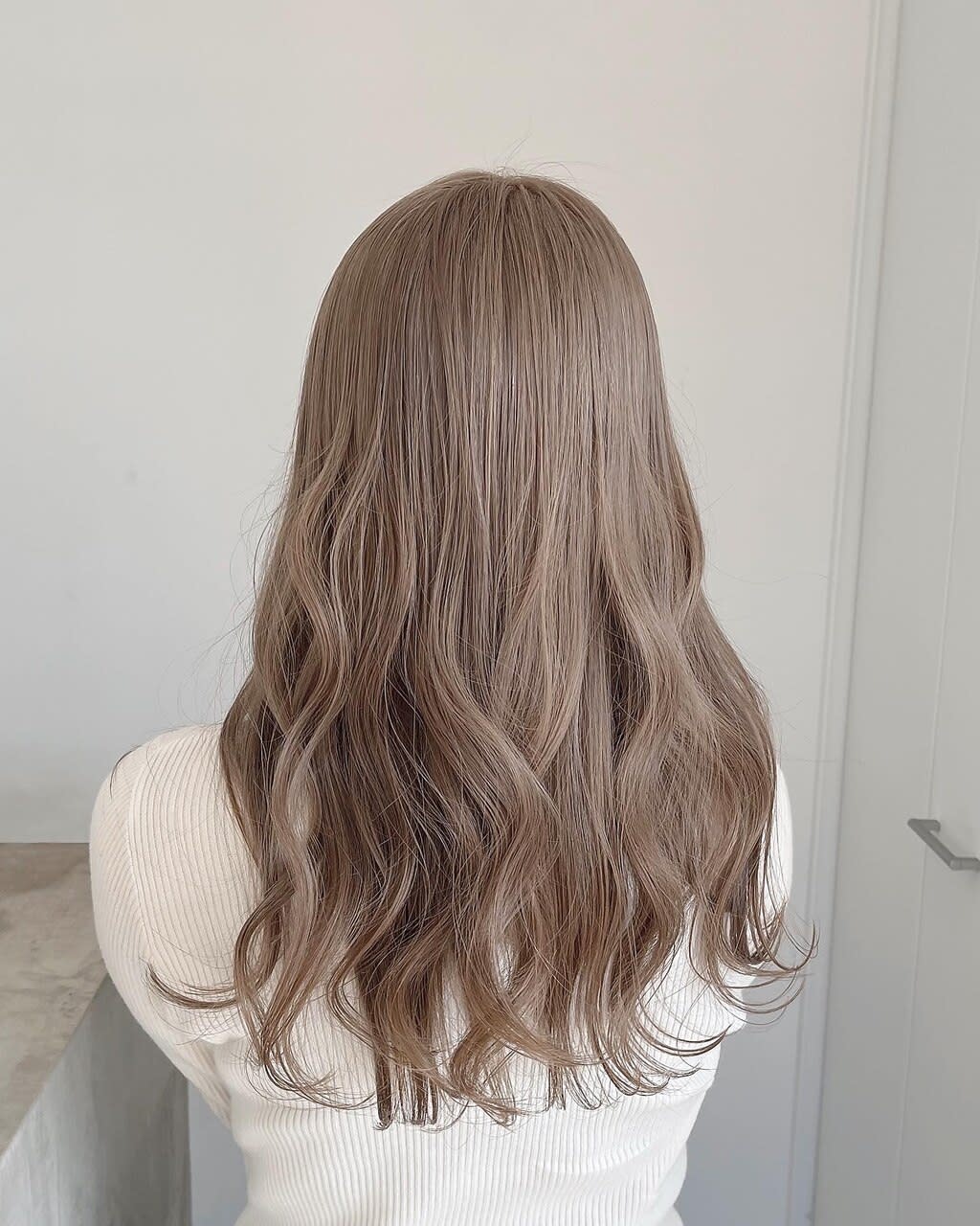 Nought etre 西金沢【ノート エートル ニシカナザワ】のスタイル紹介。ミルクティーカラー10代20代30代ハイトーンミルクティー