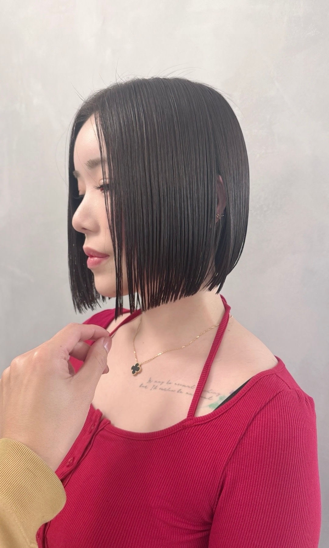 BLUET【ブルーエ】のスタイル紹介。切りっぱなしボブ