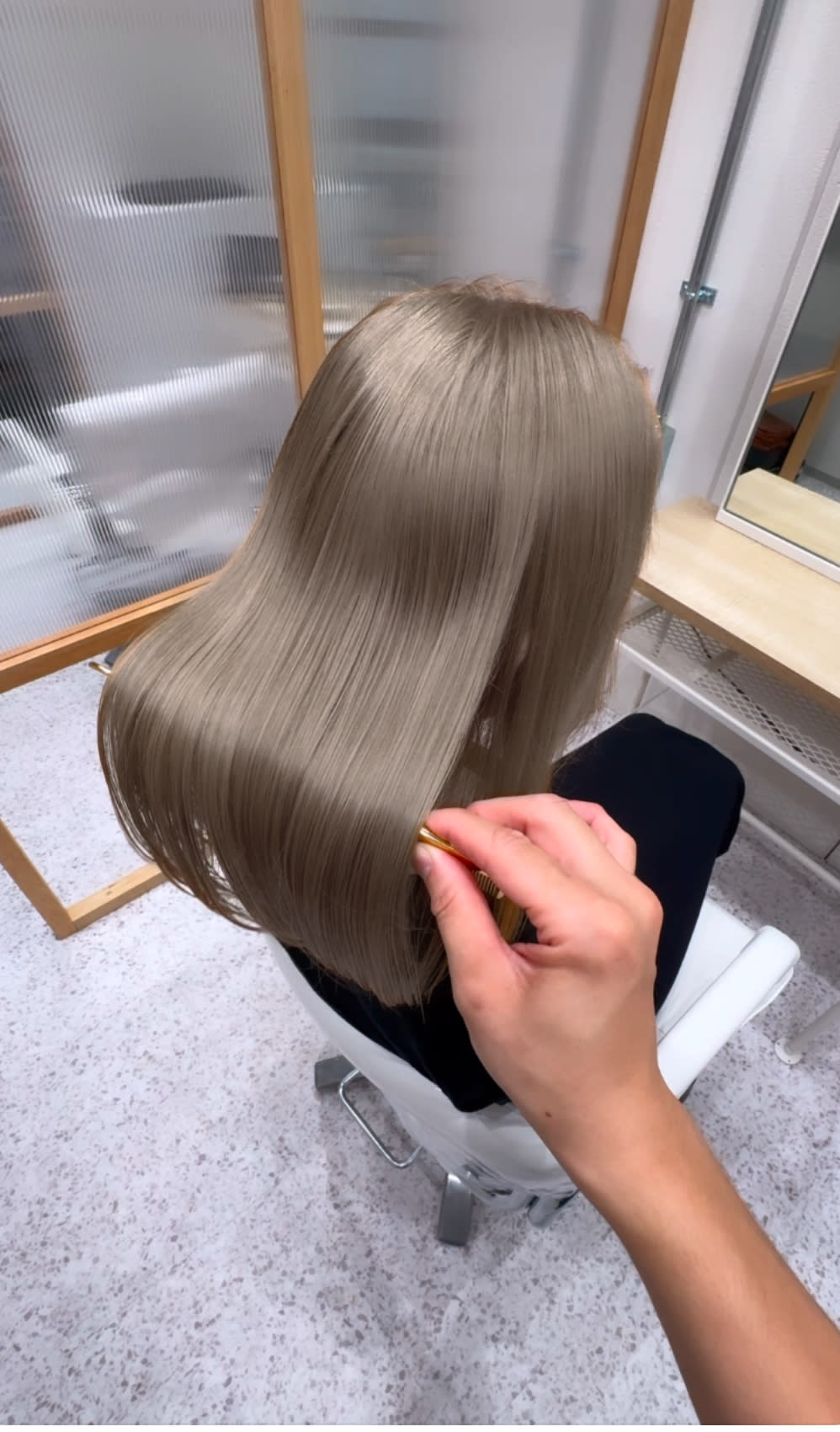 髪質改善/縮毛矯正専門店Hailey【カミシツカイゼンシュクモウキョウセイセンモンテンヘイリー】のスタイル紹介。ゆるふわグレージュカラー❤︎