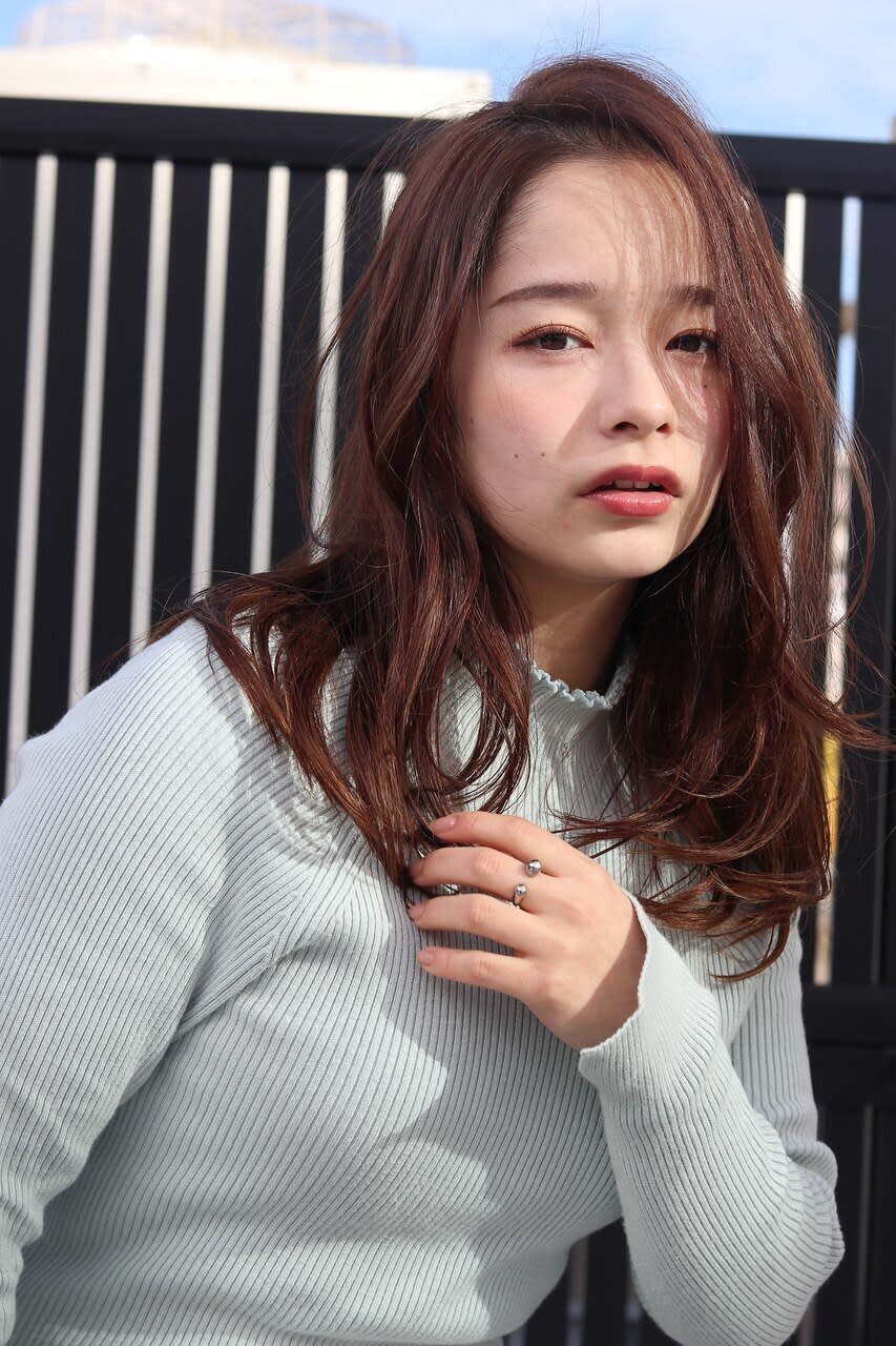 髪質改善 完全個室完結型サロン aster 越谷レイクタウン 美容室【カミシツカイゼンカンゼンコシツカンケツガタサロンアスターコシガヤレイクタウンビヨウシツ】のスタイル紹介。ゆるふわロング