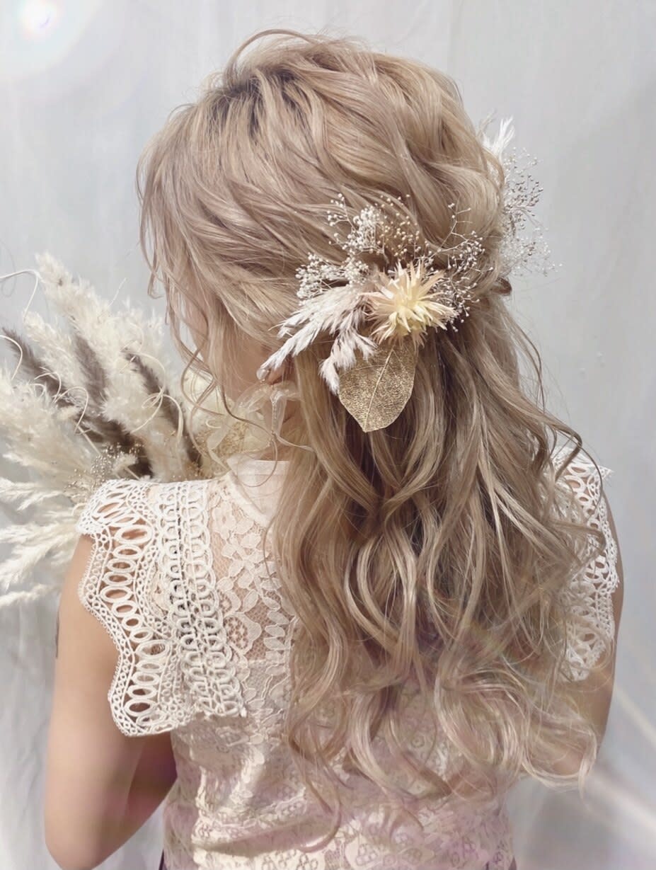 set salon lien 八幡筋店【セットサロンリアン ハチマンスジテン】のスタイル紹介。ハーフアップ